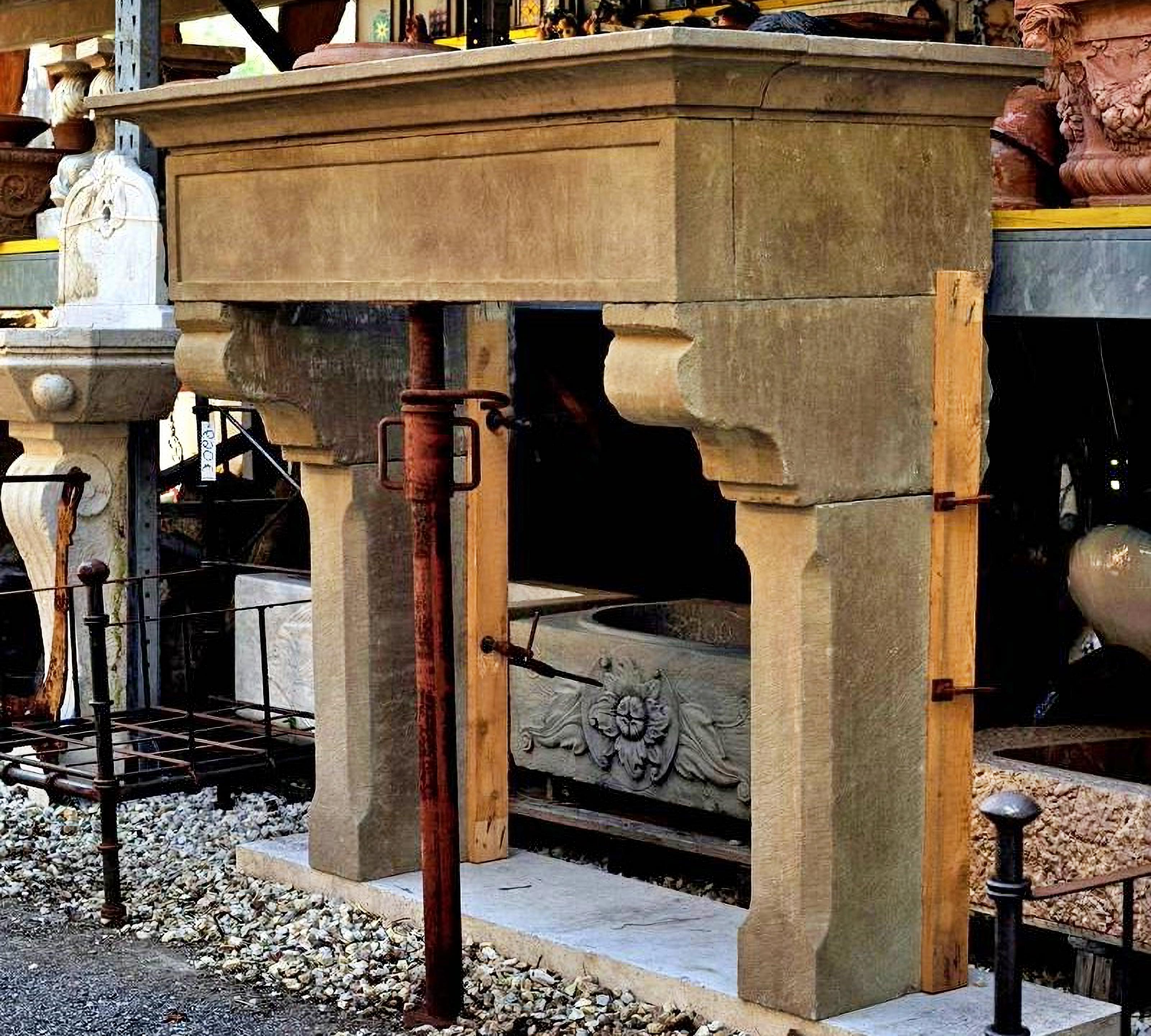 FIREPLACE IN SERENA STONE early 20th century
Italy
HEIGHT 130 cm
WIDTH 140 cm
DEPTH 70 cm
WEIGHT 340 Kg
FIRE MOUTH WIDTH BY HEIGHT 90 X 96 cm
MATERIAL Sand-stone