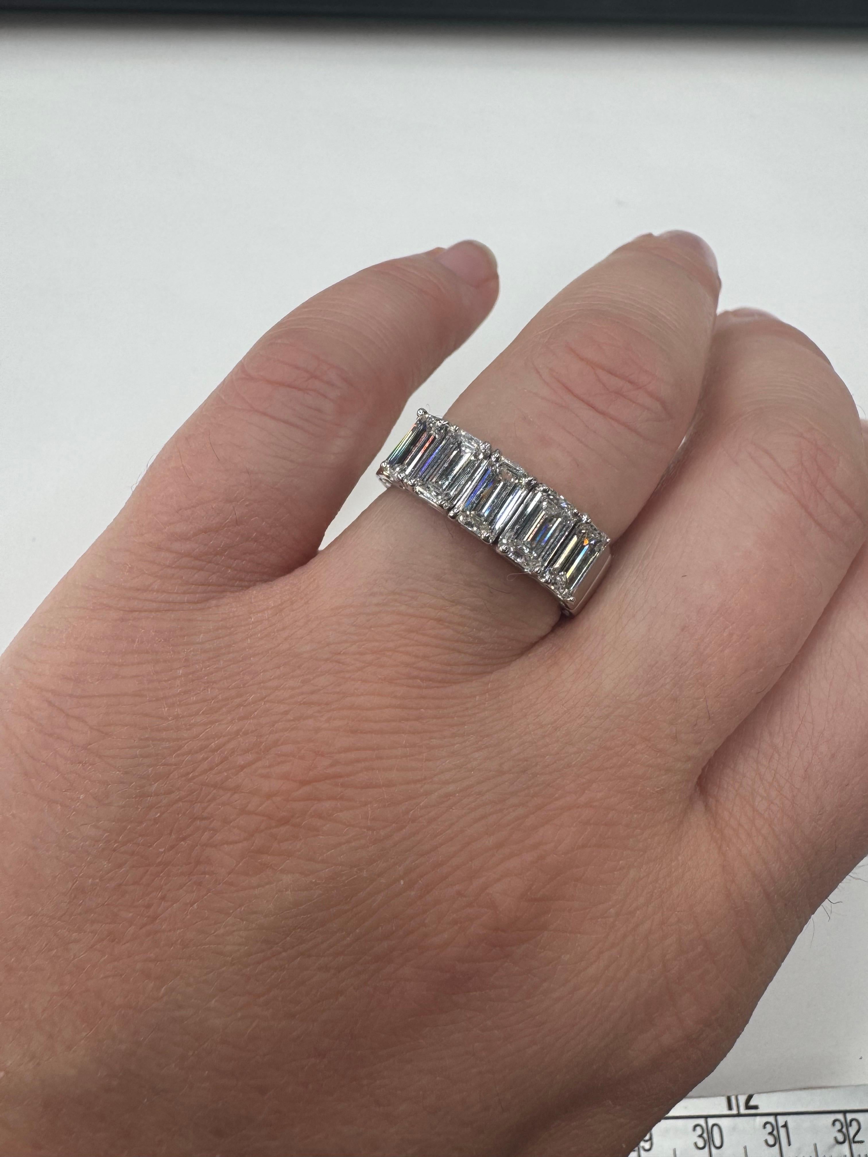 Italian Five Stone Emerald Cut Diamond Wedding Band 2.65 Carats 18KT White Gold For Sale 1