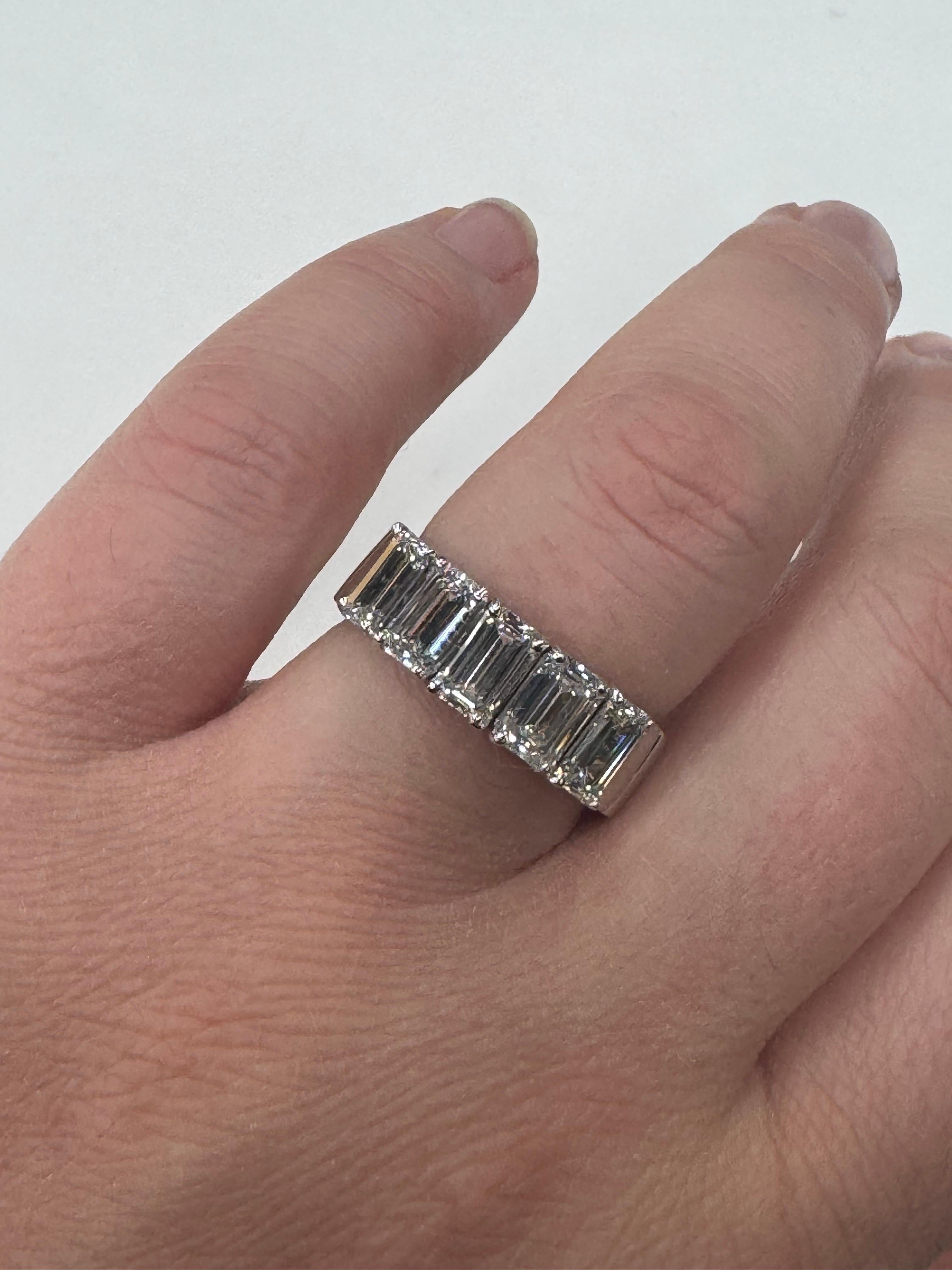 Italian Five Stone Emerald Cut Diamond Wedding Band 2.65 Carats 18KT White Gold For Sale 4