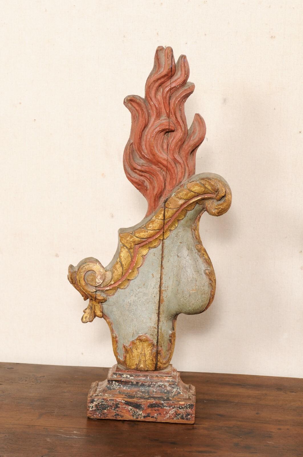 Italian Flame Fragment Decorations In Good Condition For Sale In Atlanta, GA