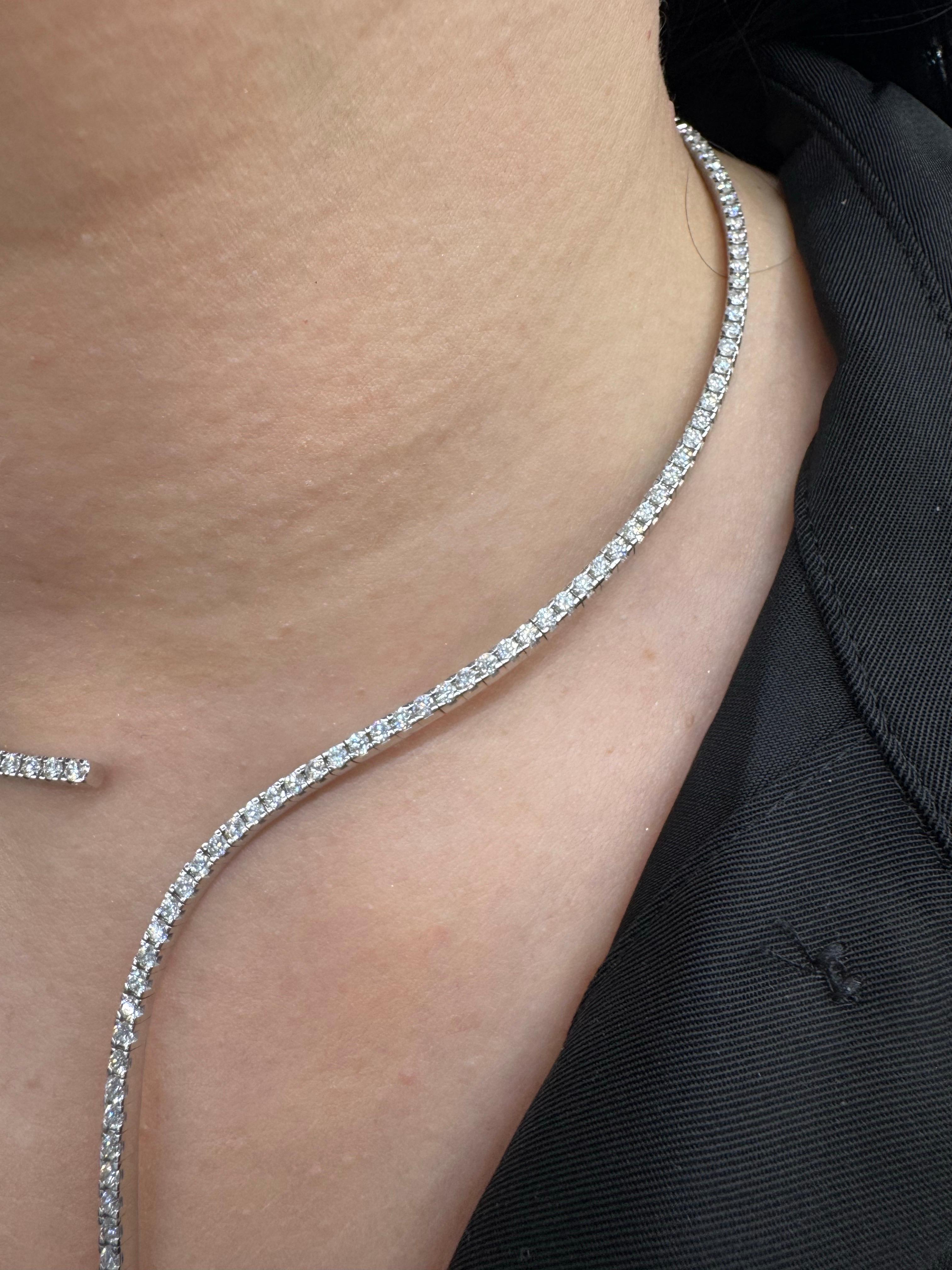 Round Cut Italian Flexible Split Diamond Drop Collar Necklace 4.55 Carats F-G VS1-2 18KT For Sale