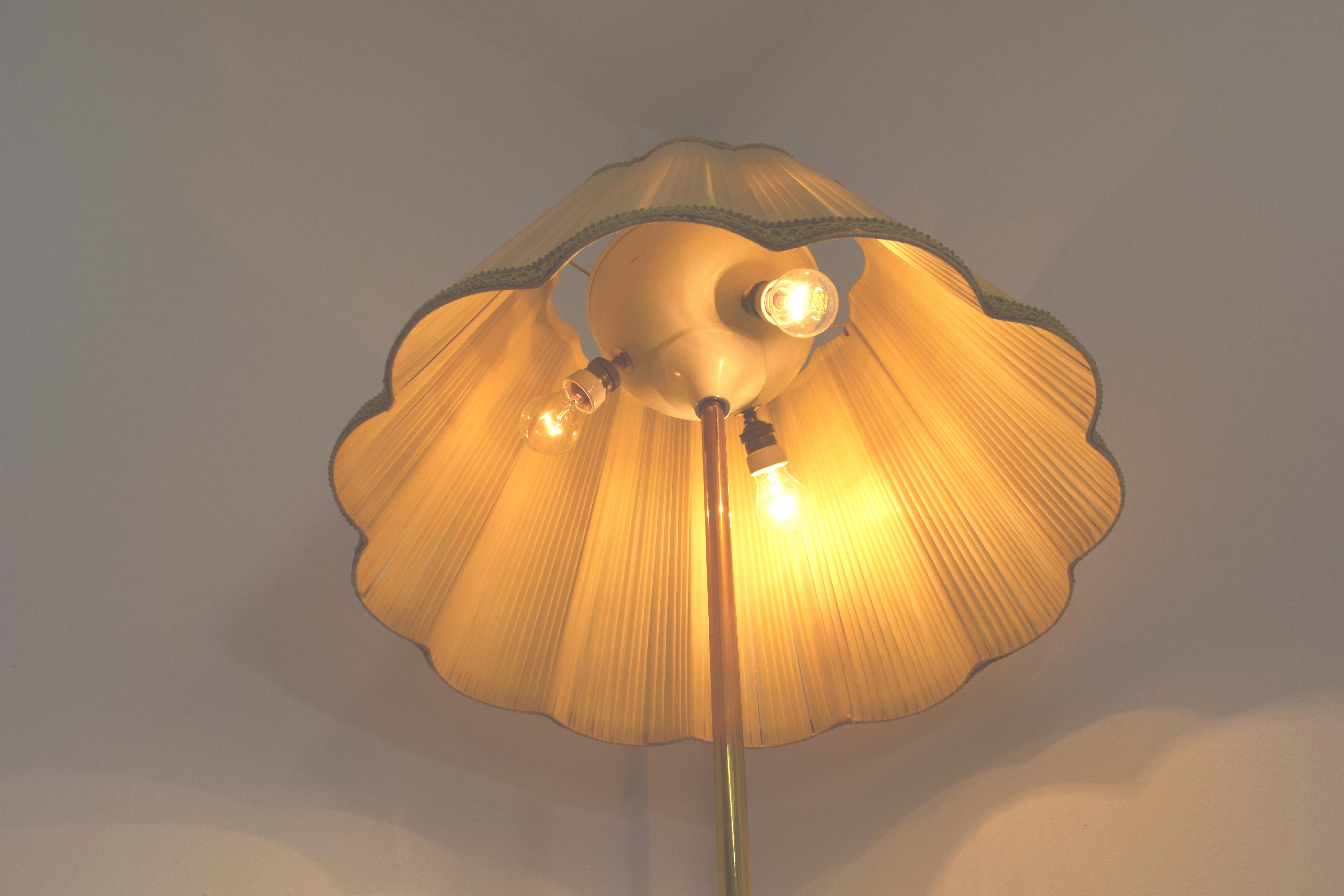 Mid-Century Modern Italian Floor Lamp, 1950s For Sale