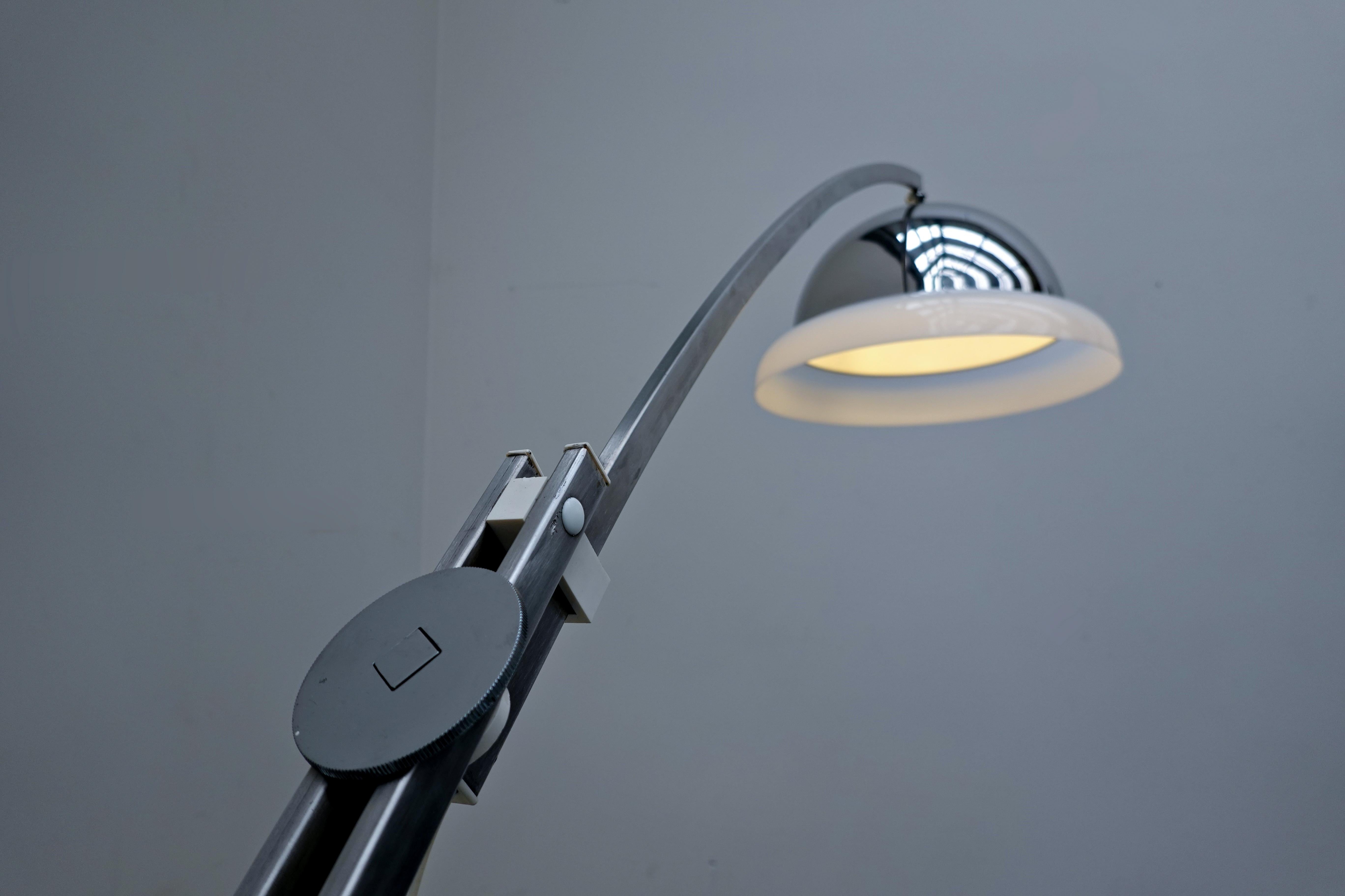 Mid-Century Modern Italian Adjustable Arc Floor Lamp by Goffredo Reggiani, 1960s For Sale 4