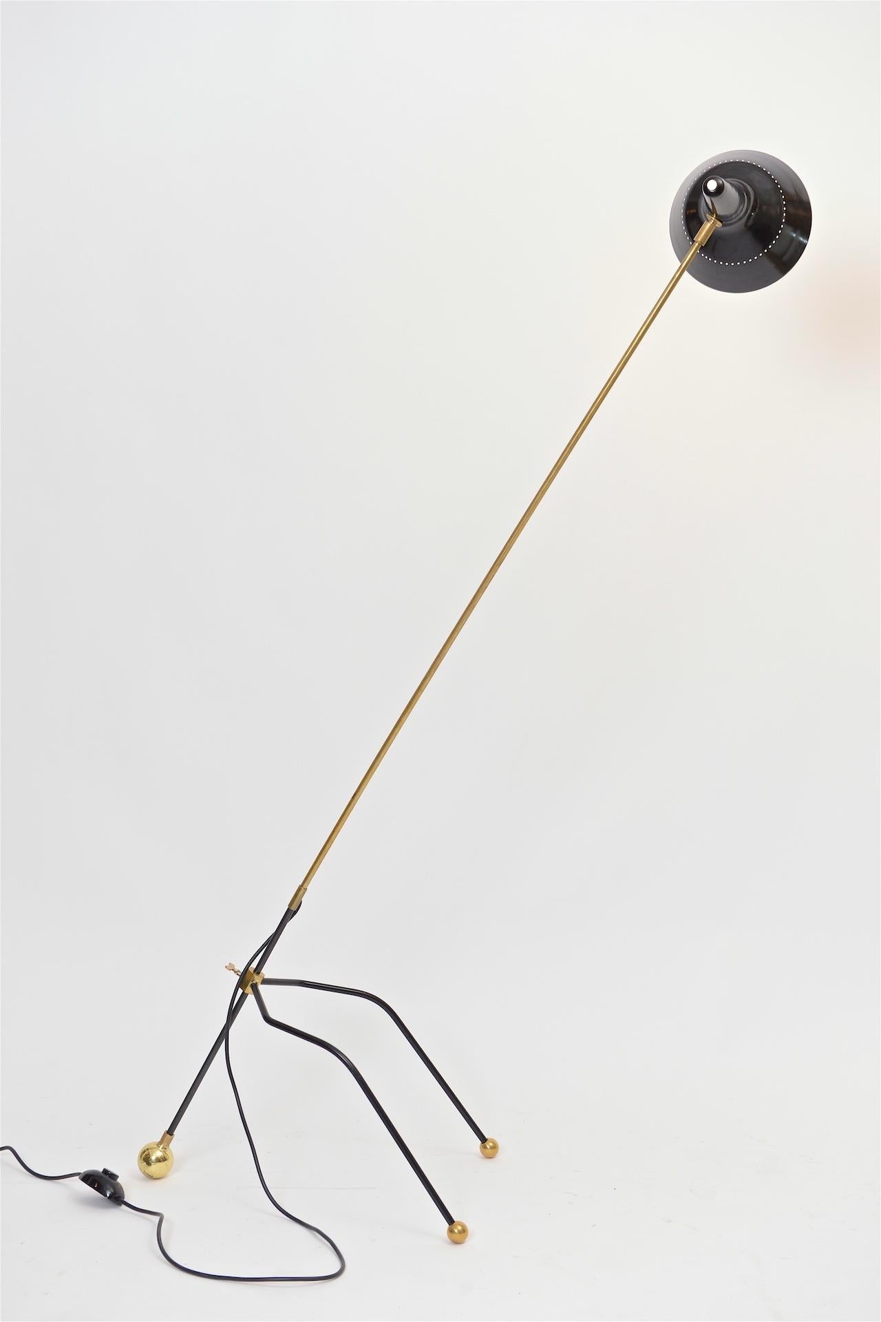 Mid-Century Modern Italian Floor Lamp, Adjustable Height with Articulated Shade For Sale