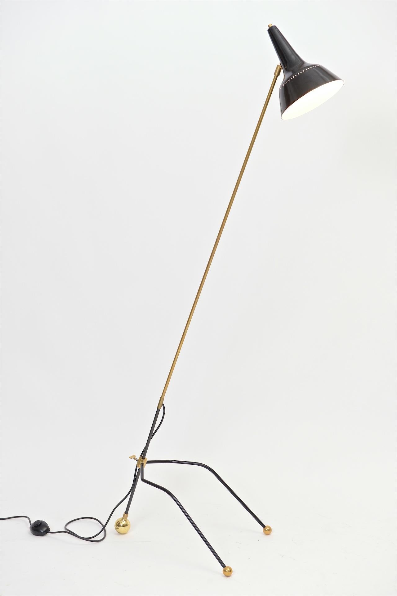 Italian Floor Lamp, Adjustable Height with Articulated Shade In Excellent Condition For Sale In London, GB