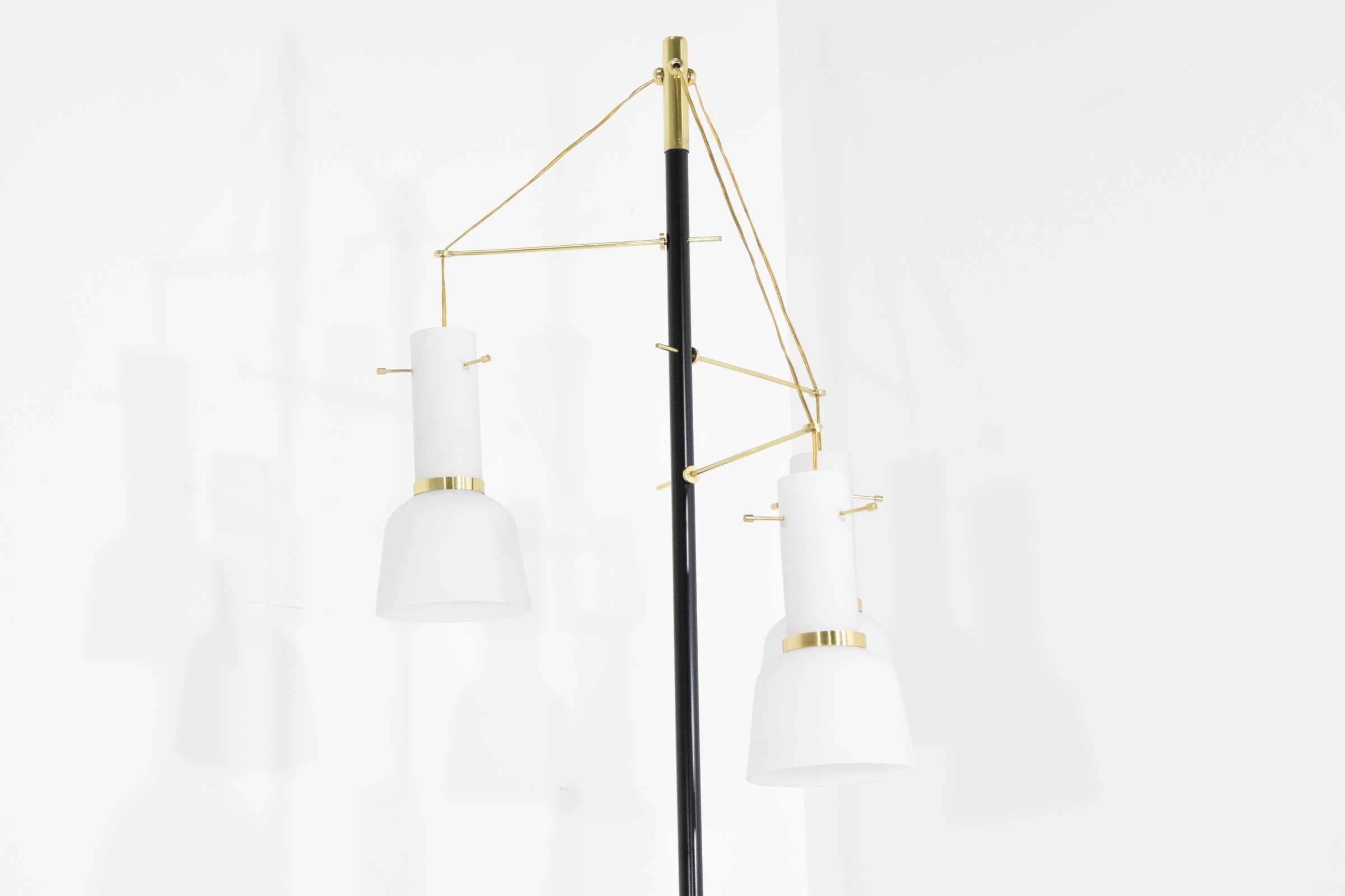Italian Floor Lamp Attributed to Stilnovo For Sale 2
