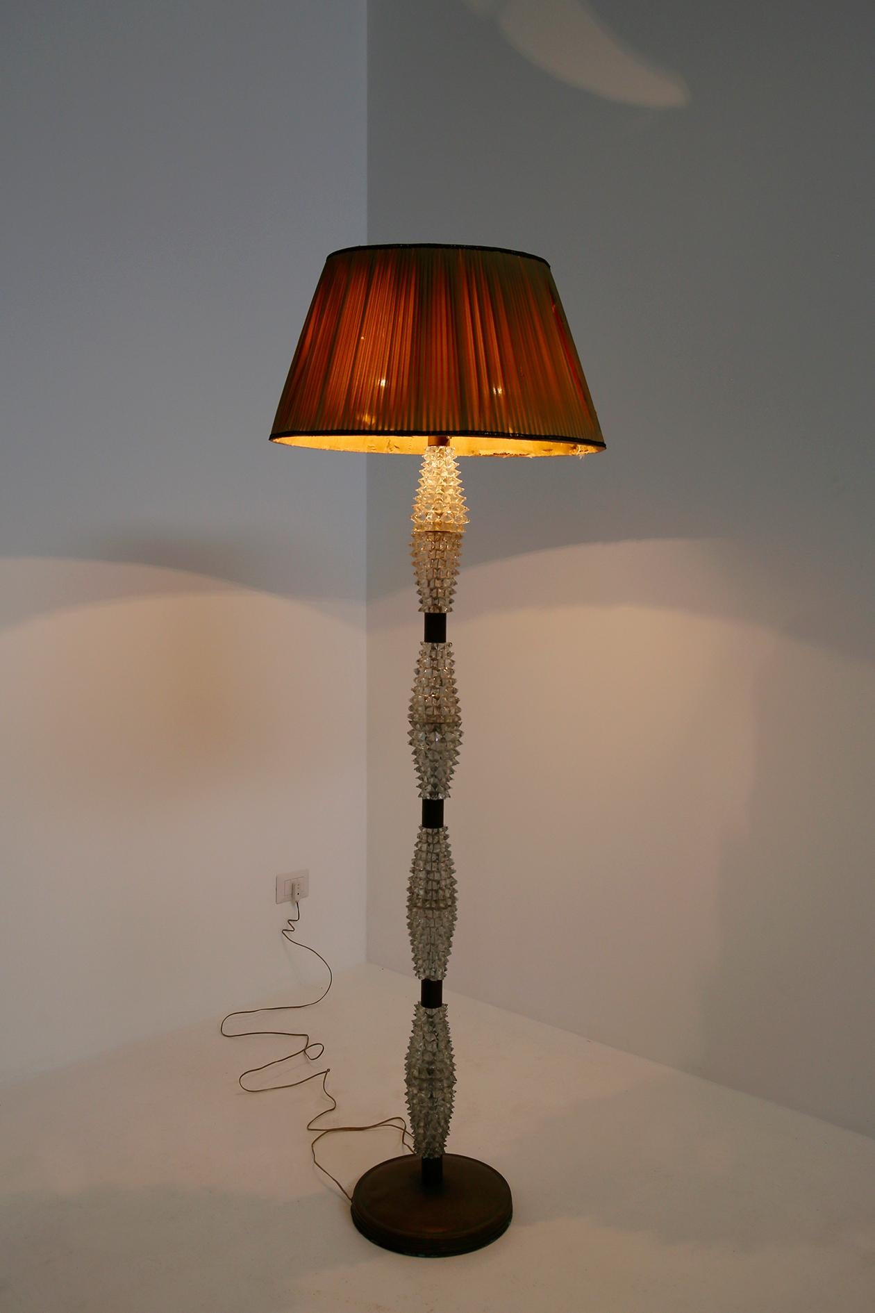 Mid-Century Modern Italian Floor Lamp by Barovier & Toso in Rostrato Glass and Brass, 1940s
