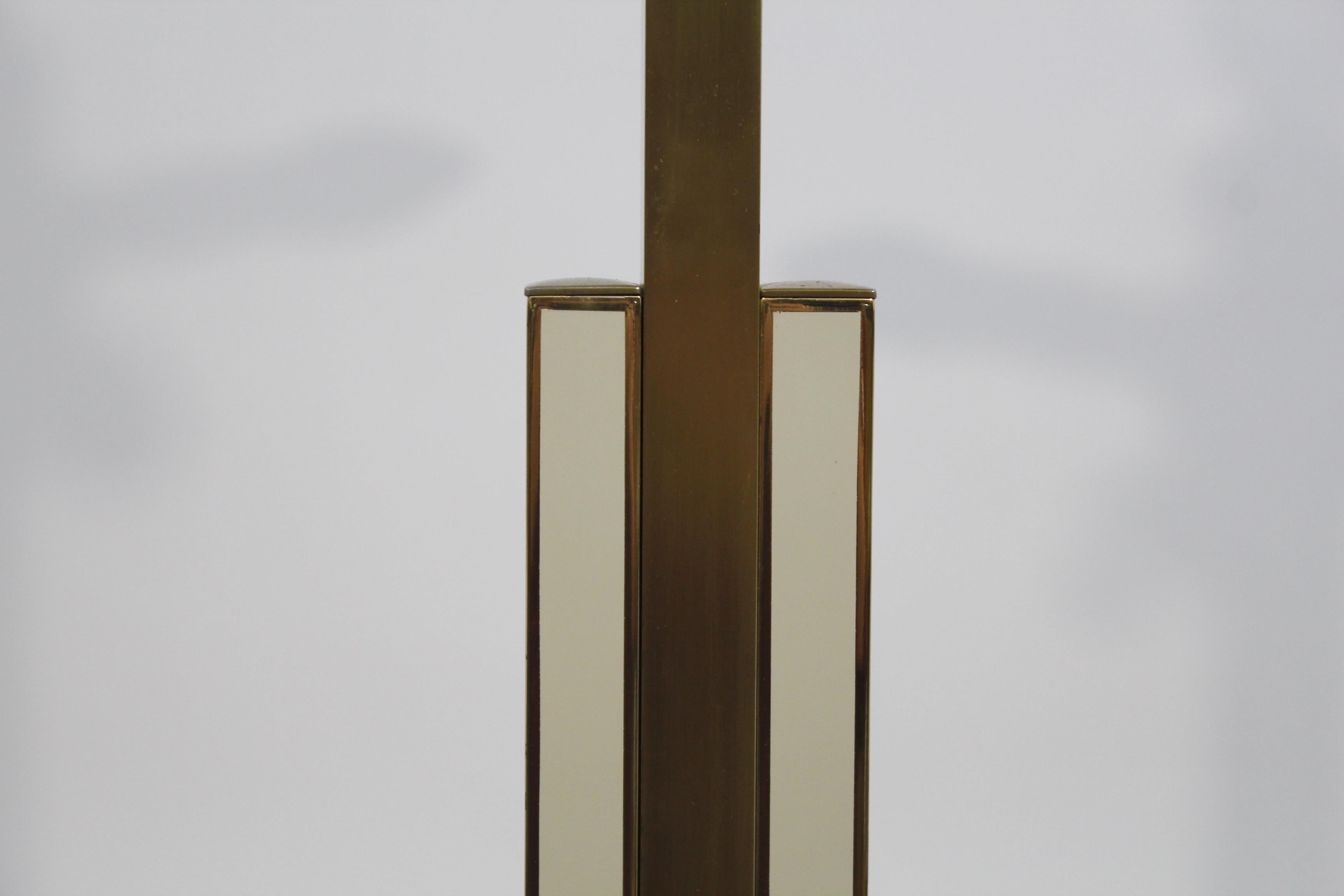 Late 20th Century Italian Floor Lamp by Fratelli Martini Brass and Lacquered Metal, 1970 For Sale