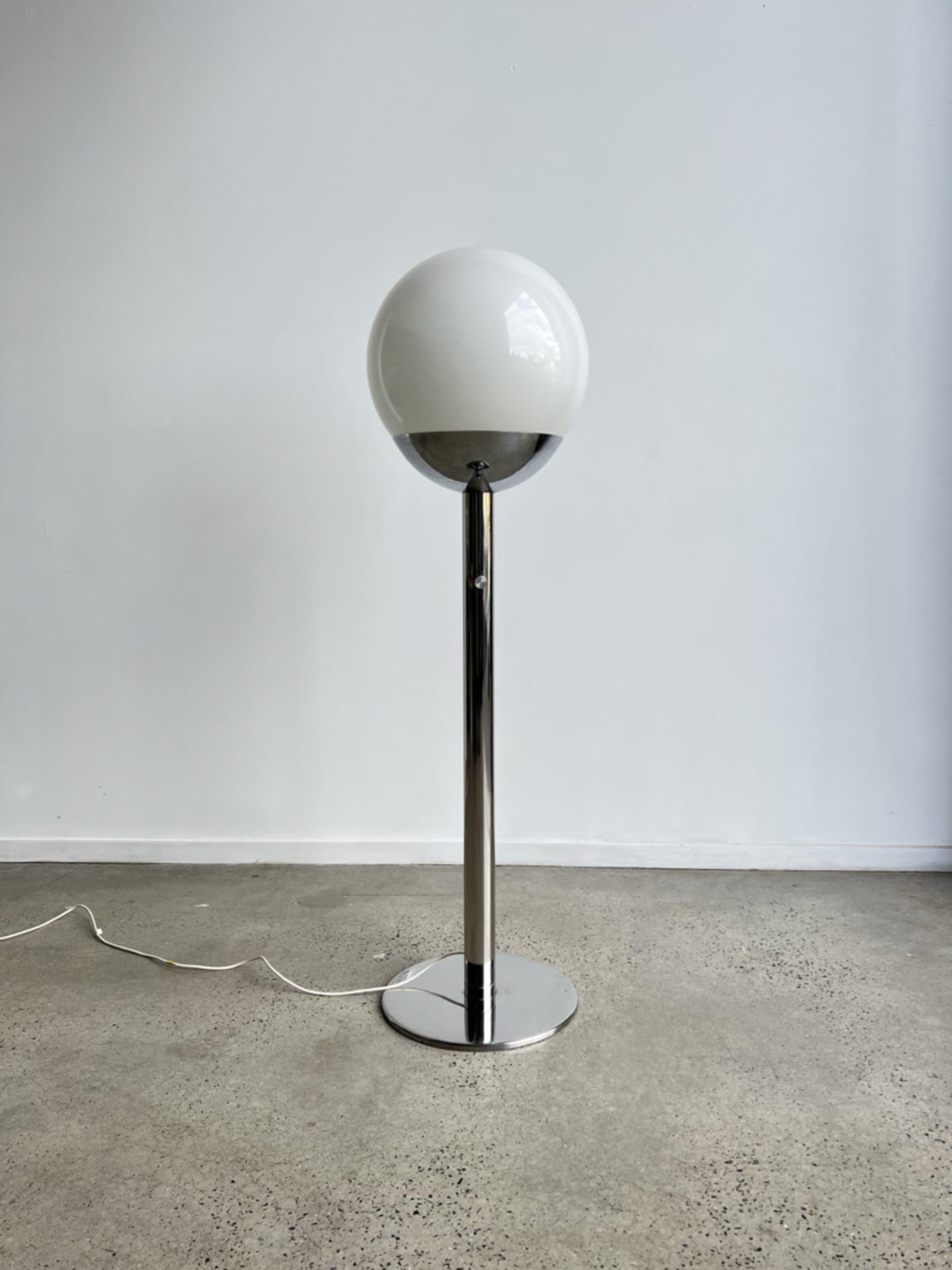 Italian Floor Lamp by Pia Guidetti Crippa for Luci Milano For Sale 1
