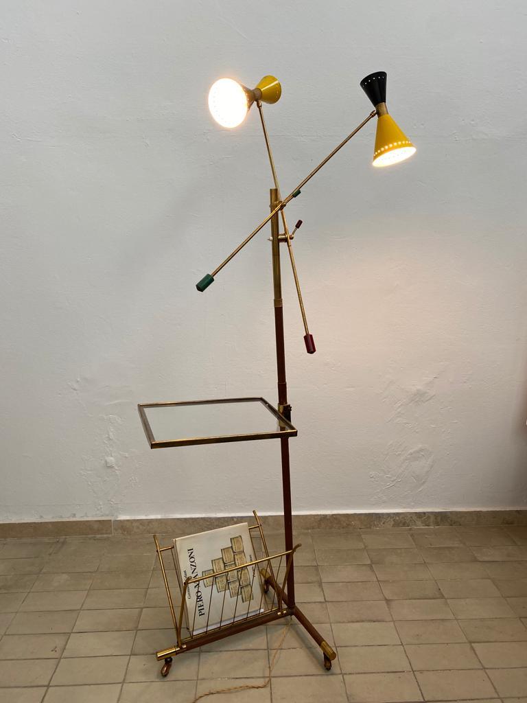 Stunning original rare Stilnovo floor lamp 1950 in brass.

Floor lamp in perfect working conditions, really iconic collectable piece.