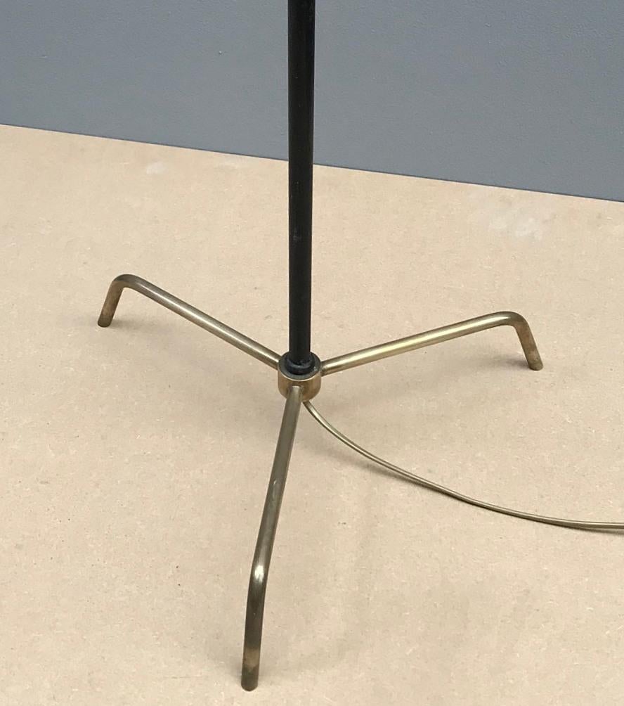 Italian floor lamp

Dimensions of the base and the shade in centimetres :
? base : 40 cm 
? Shade : 37.5 cm.