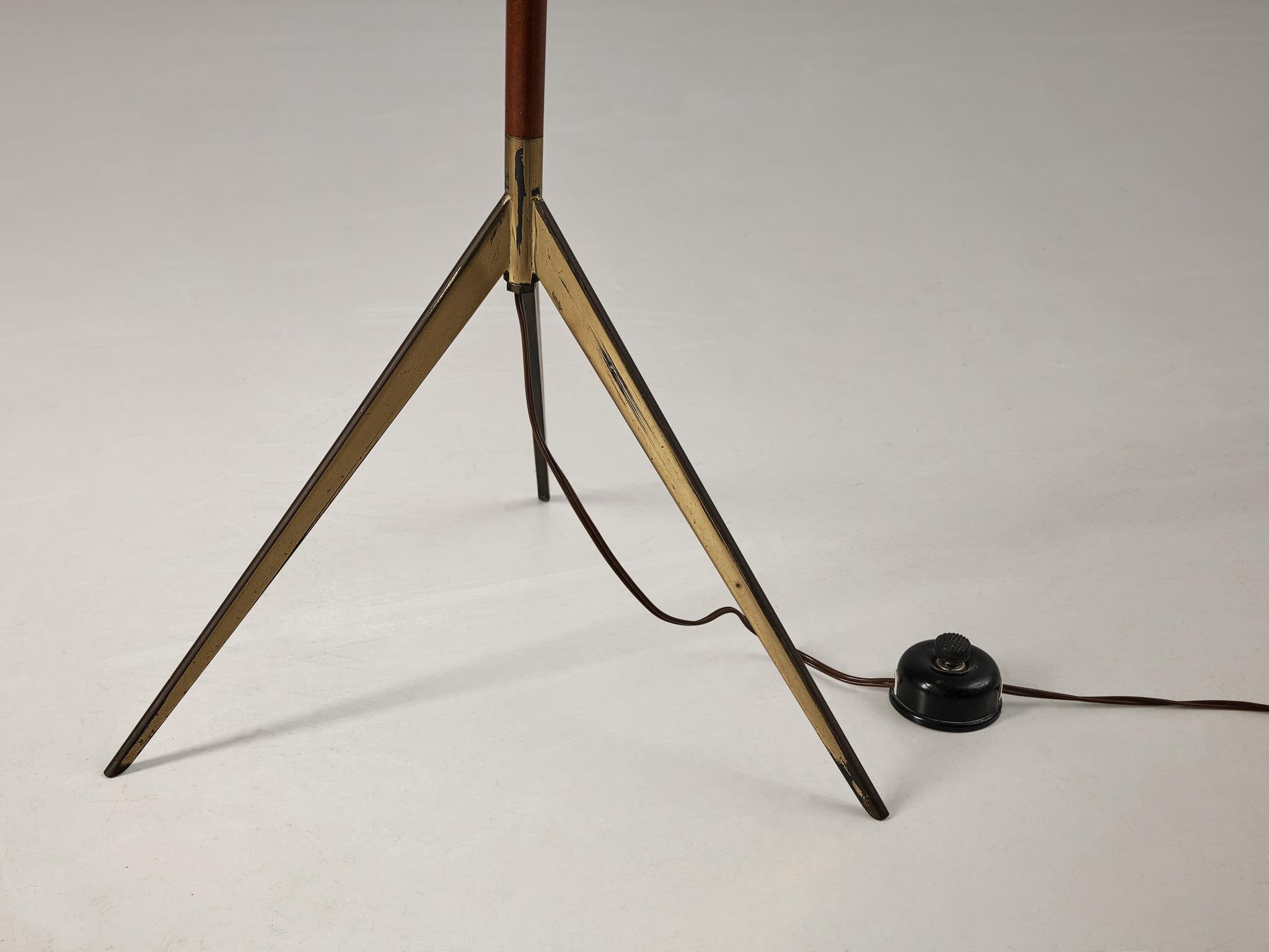 Mid-20th Century Italian Floor Lamp in Brass and Matte Glass