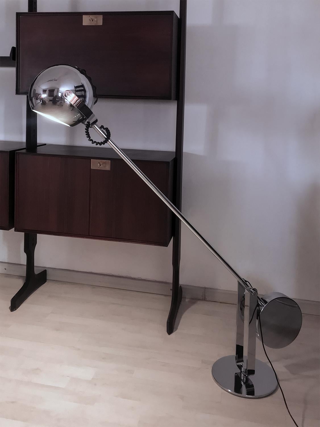 Italian Floor Lamp in Chrome-Plated Metal Attributed to Goffredo Reggiani, 1970s In Good Condition In Traversetolo, IT