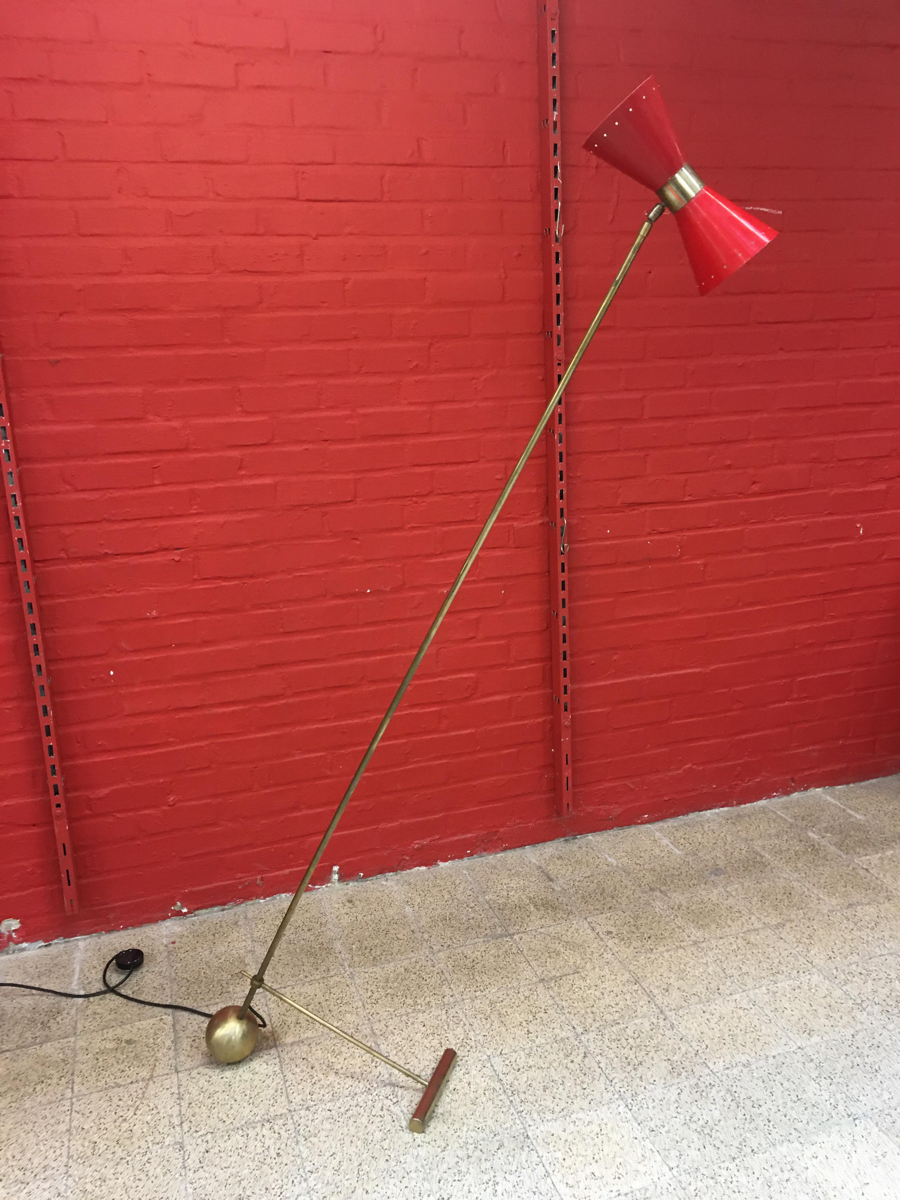 European Italian Floor Lamp in Lacquered Metal and Brass, circa 1950 For Sale