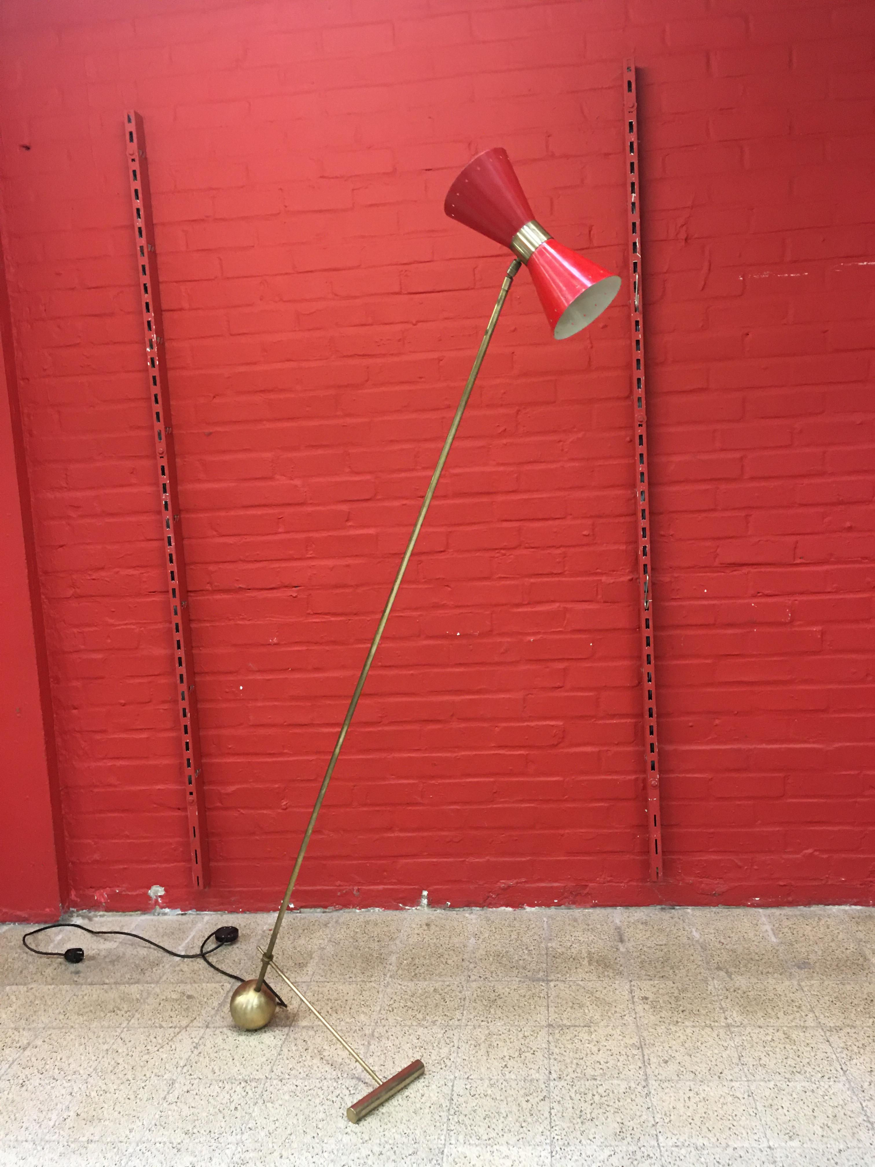 Italian Floor Lamp in Lacquered Metal and Brass, circa 1950 For Sale 1