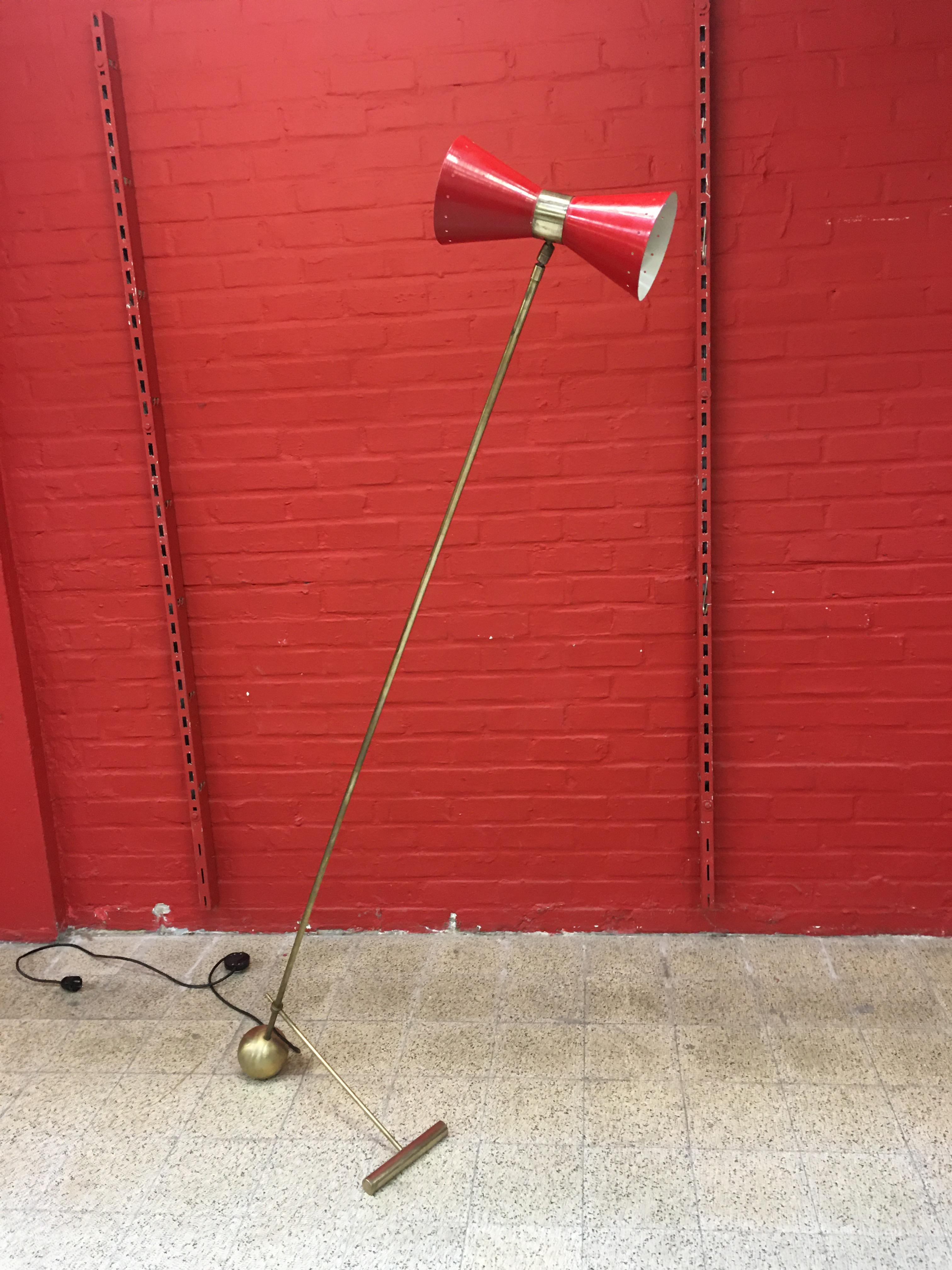 Italian Floor Lamp in Lacquered Metal and Brass, circa 1950 For Sale 3