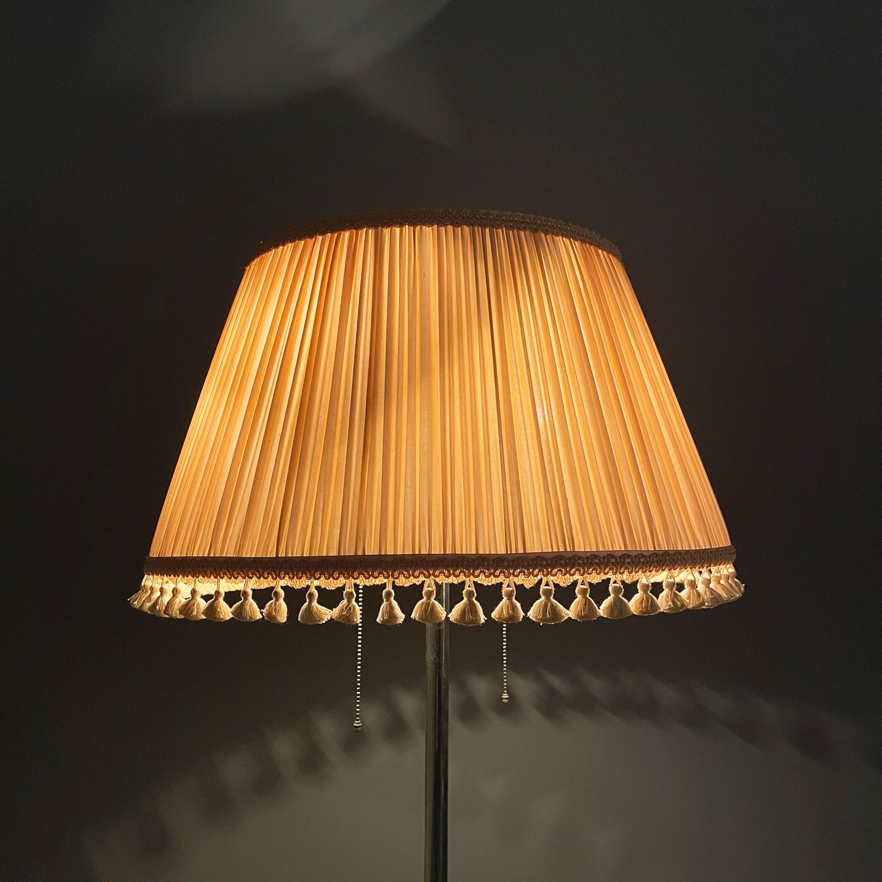 Early 20th Century Italian Floor Lamp in Peach Pink Pleated Fabric, Black Metal, 1920s-1930s For Sale