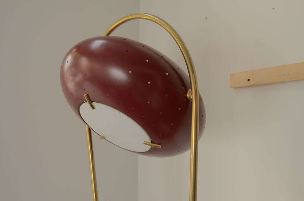 Mid-20th Century Italian Floor Lamp in the Style of Arredoluce For Sale