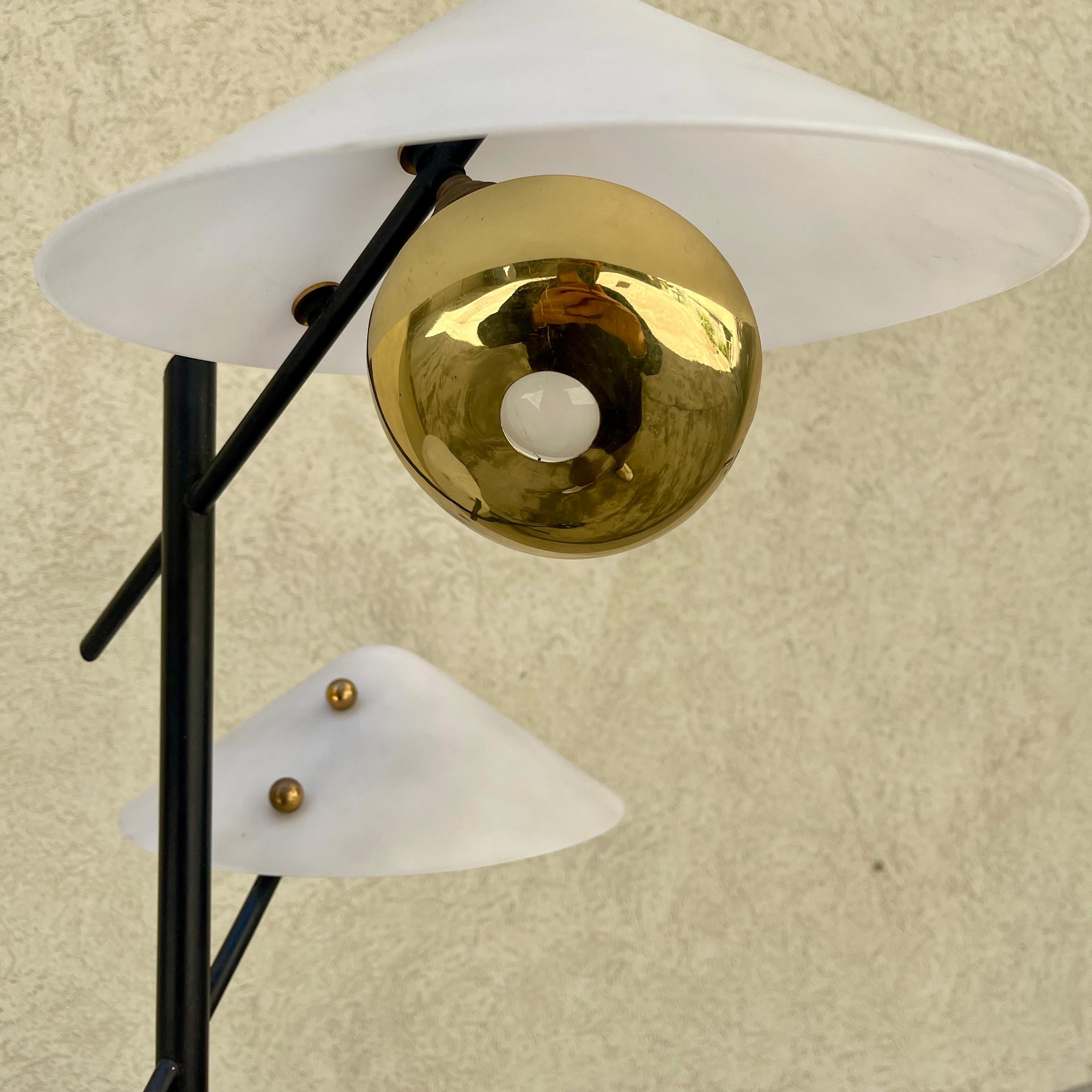 Italian Floor Lamp in the style of Oluce, 1950s For Sale 1