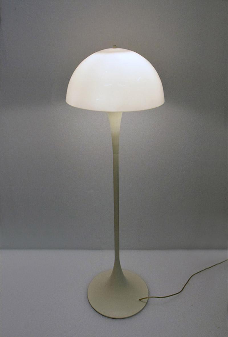 Space Age Italian Floor Lamp in the Style of Verner Panton, 1970s For Sale