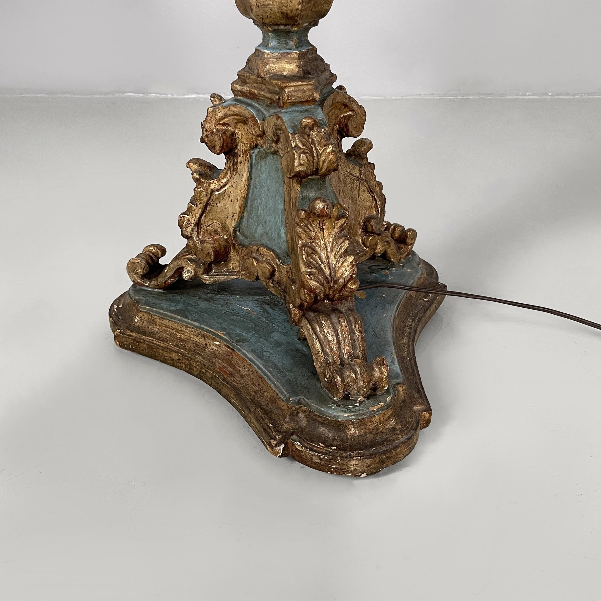 Lampadaire italien en Wood avec feuille d'or et laque bleu clair, années 1940. en vente 8