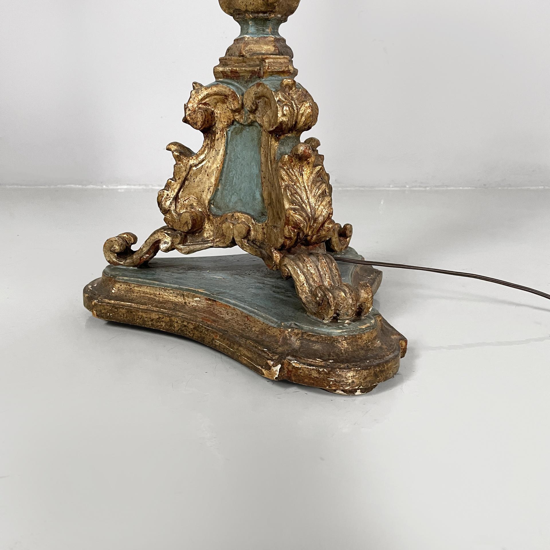 Lampadaire italien en Wood avec feuille d'or et laque bleu clair, années 1940. en vente 10