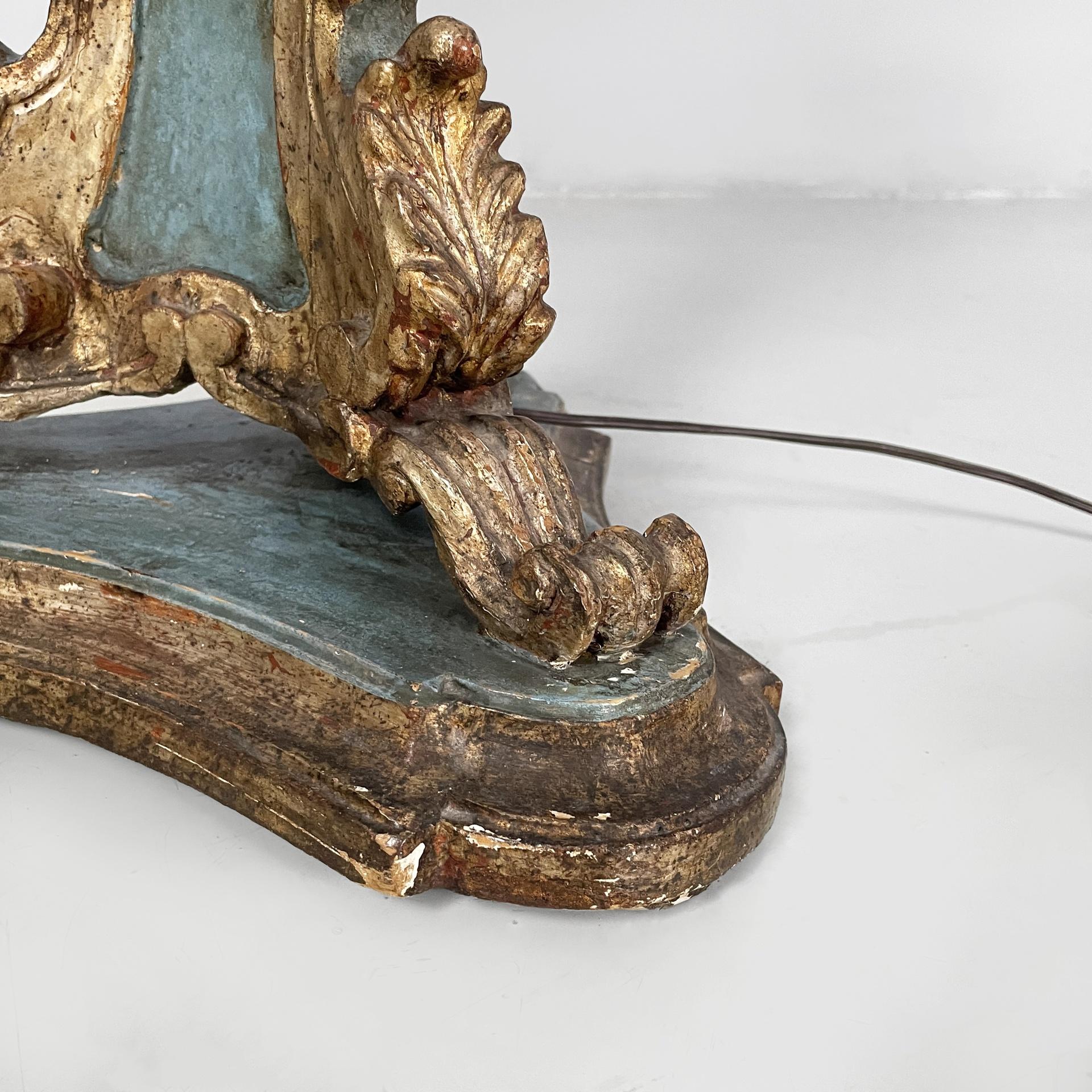 Lampadaire italien en Wood avec feuille d'or et laque bleu clair, années 1940. en vente 11