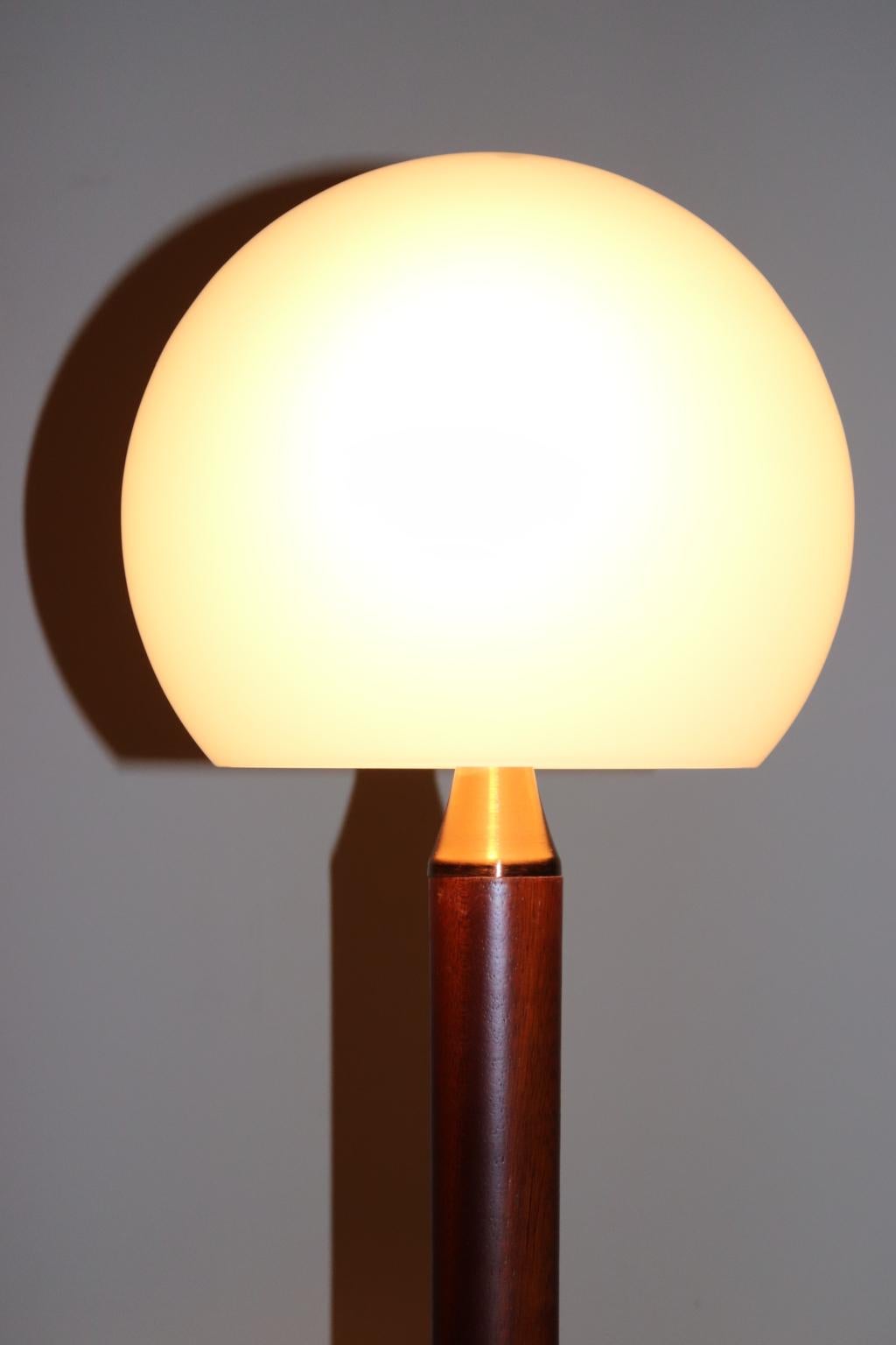 Italian Floor Lamp White Murano Glass Solid Wood Stem and Brushed Copper Details For Sale 7