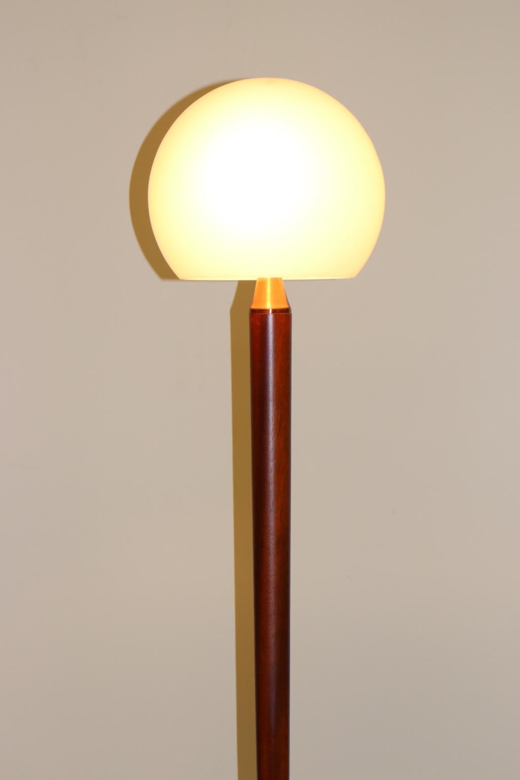 Italian Floor Lamp White Murano Glass Solid Wood Stem and Brushed Copper Details For Sale 8