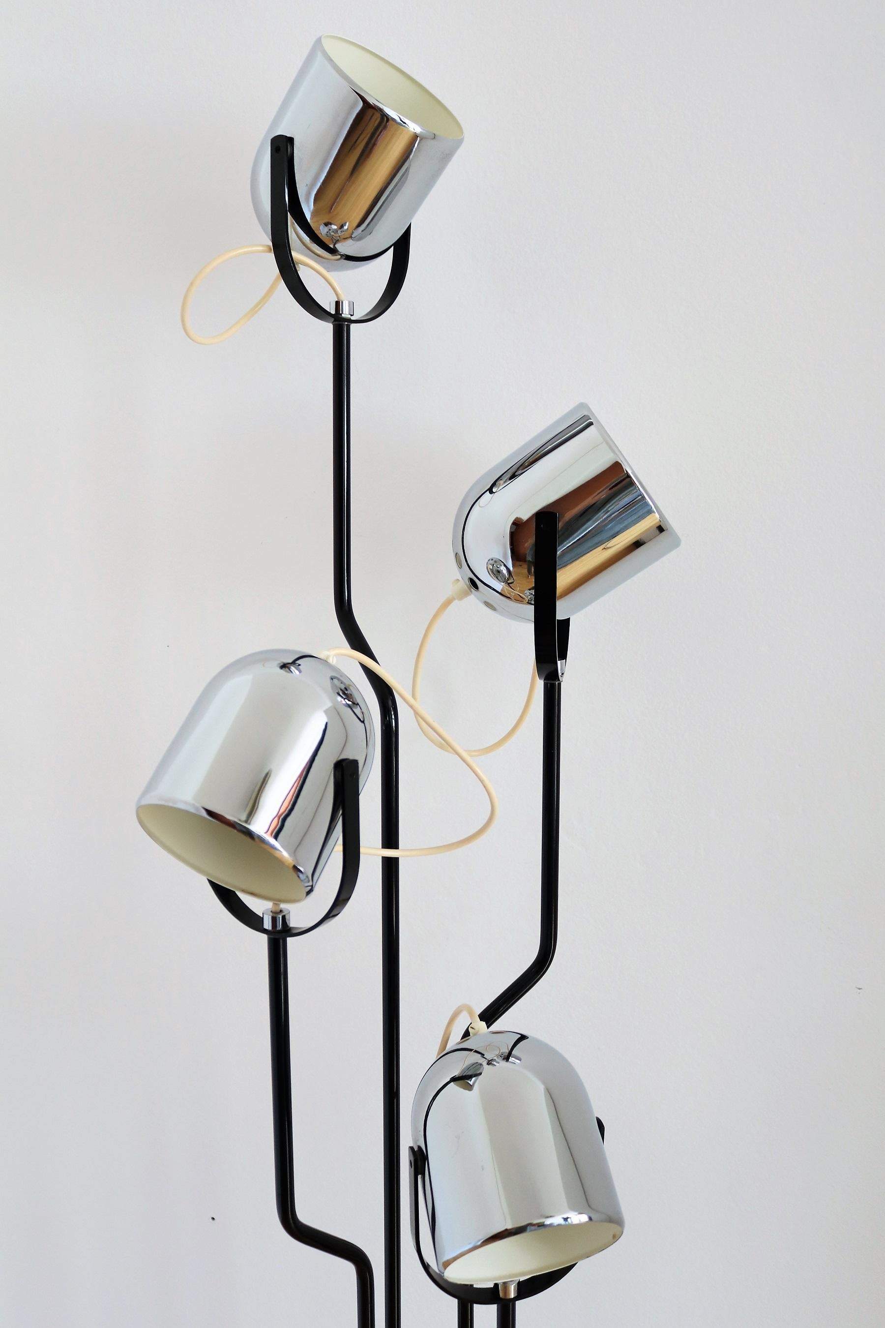 Mid-Century Modern Italian Floor Lamp with Four Lights by Reggiani in Chrome and Black, 1970s