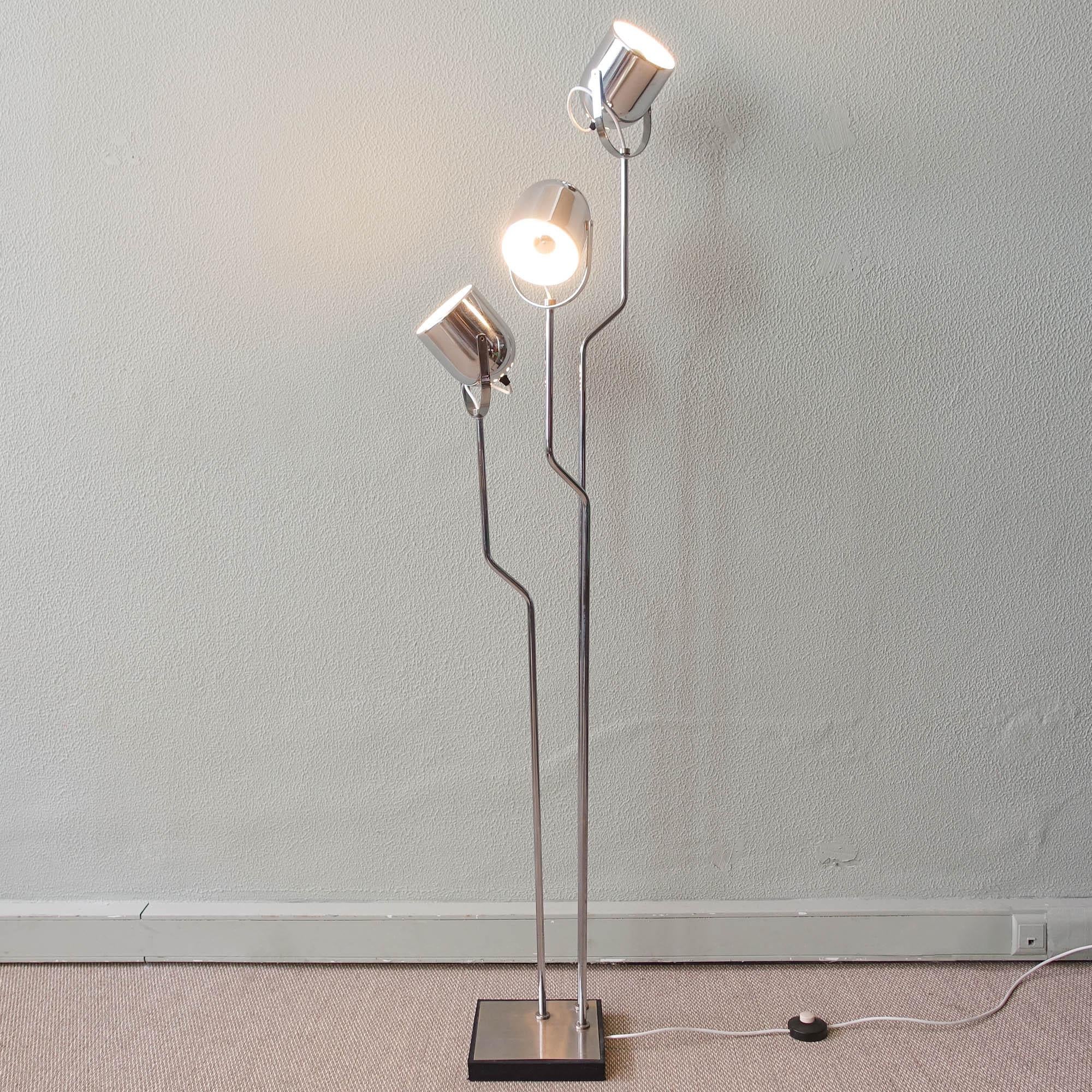 Mid-Century Modern Italian Floor Lamp with Three Lights by Reggiani, 1970s