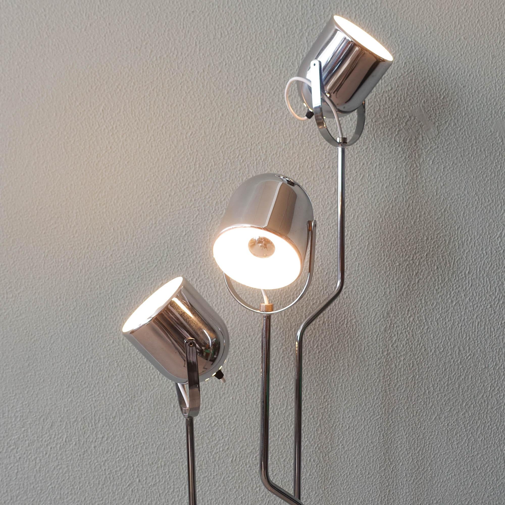 Italian Floor Lamp with Three Lights by Reggiani, 1970s In Good Condition In Lisboa, PT