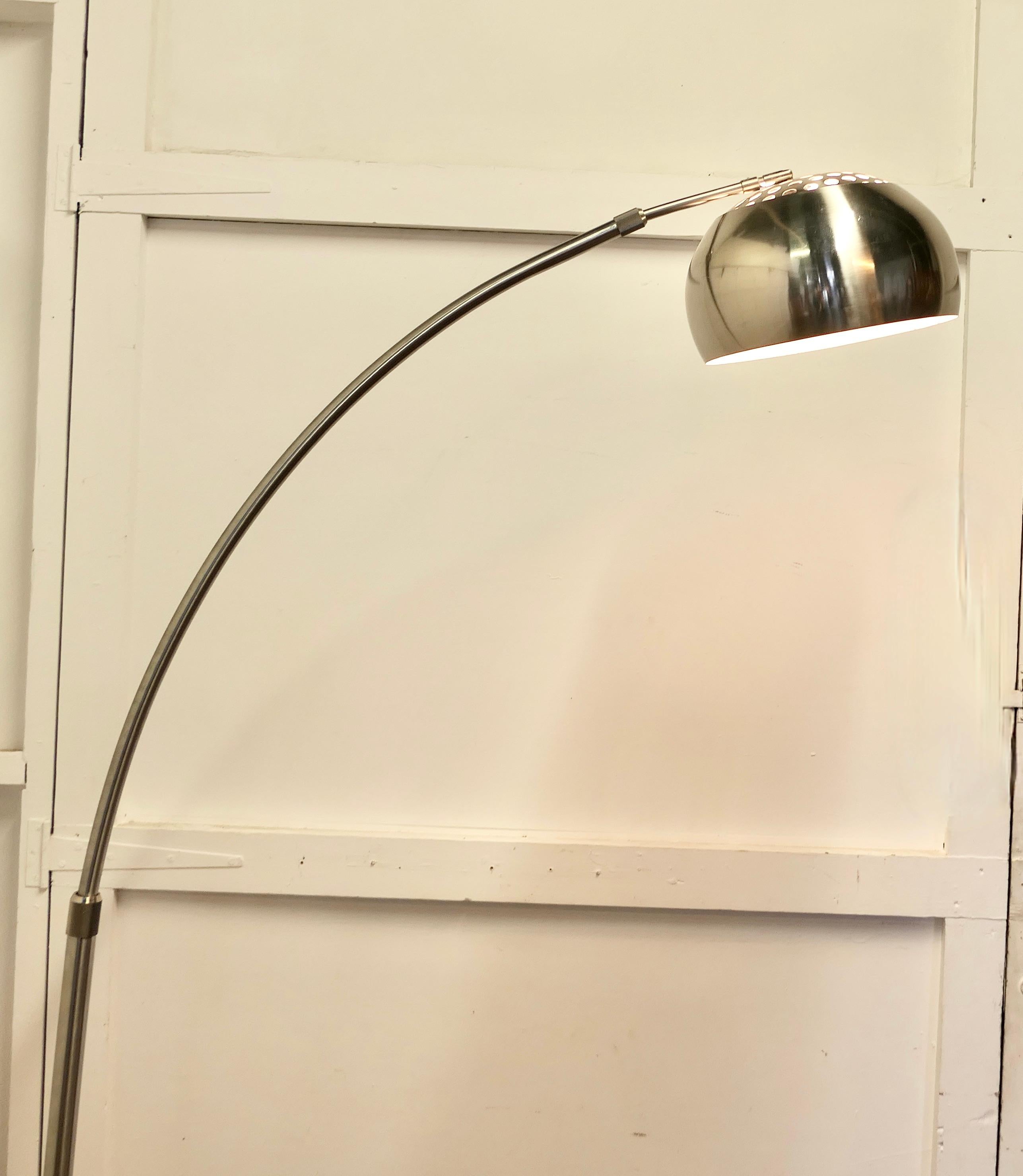 Italian Floor Standing Chrome Arc Lamp on Marble Base    For Sale 4