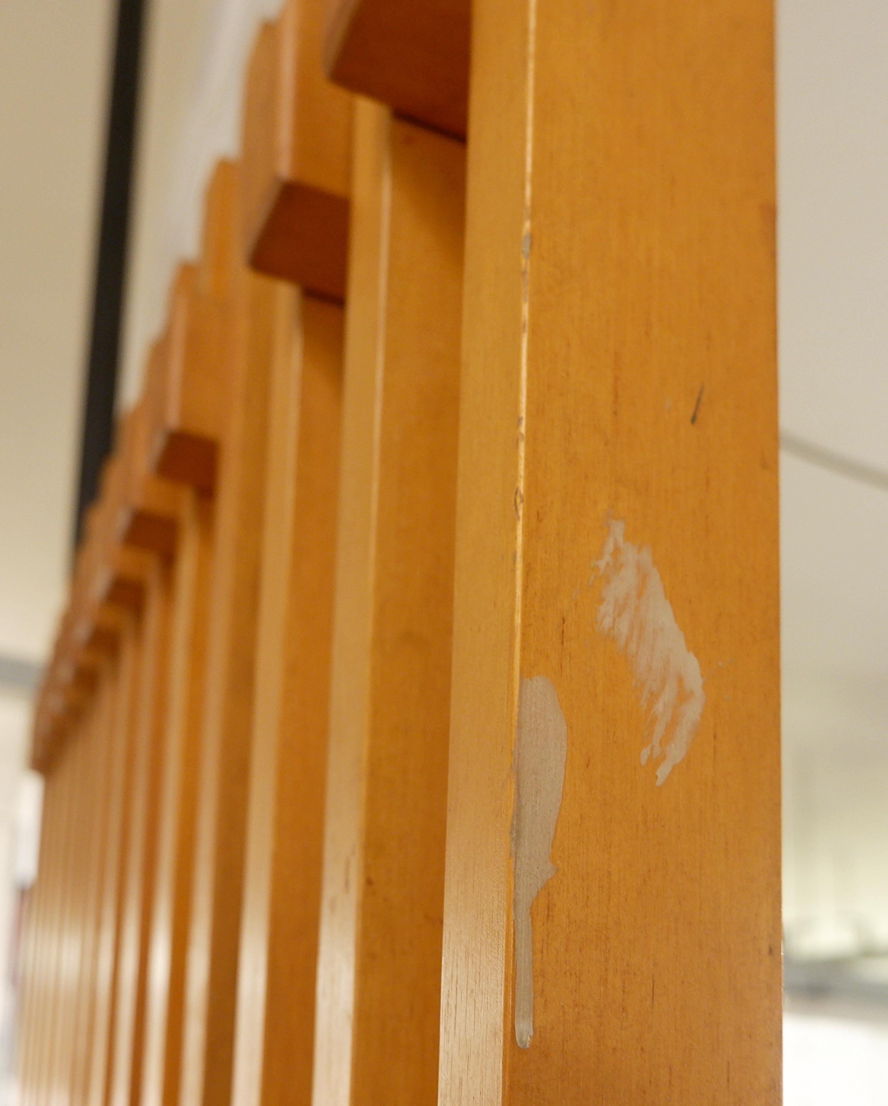 Italian floor to ceiling coat rack / Claustra - 1960s For Sale 4