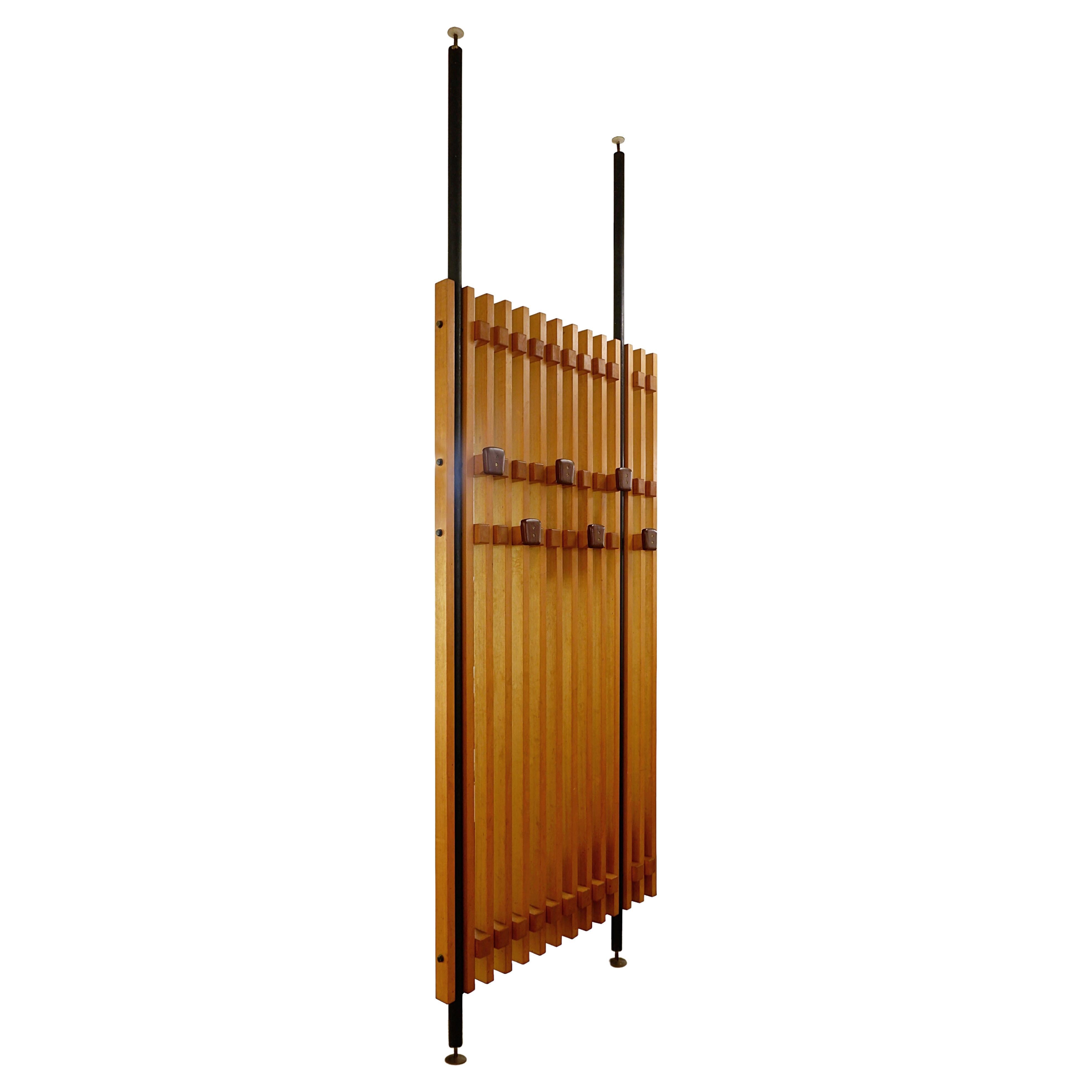 Italian floor to ceiling coat rack / Claustra - 1960s