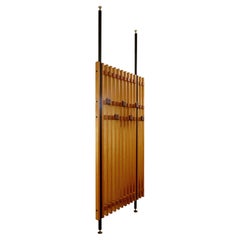 Italian floor to ceiling coat rack / Claustra - 1960s