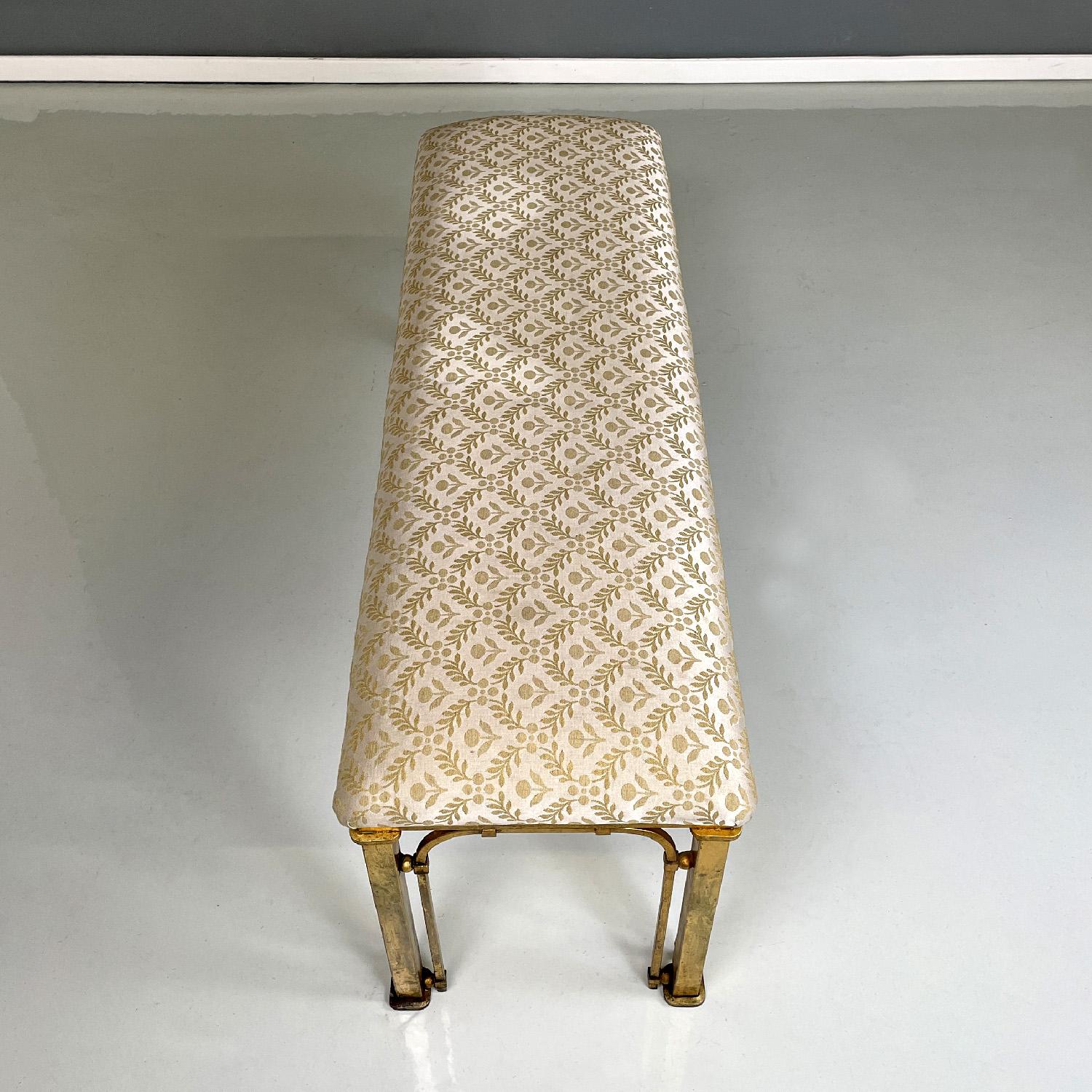 Italian floral fabric footrest or bench with golden metal structure, 1980s In Good Condition For Sale In MIlano, IT