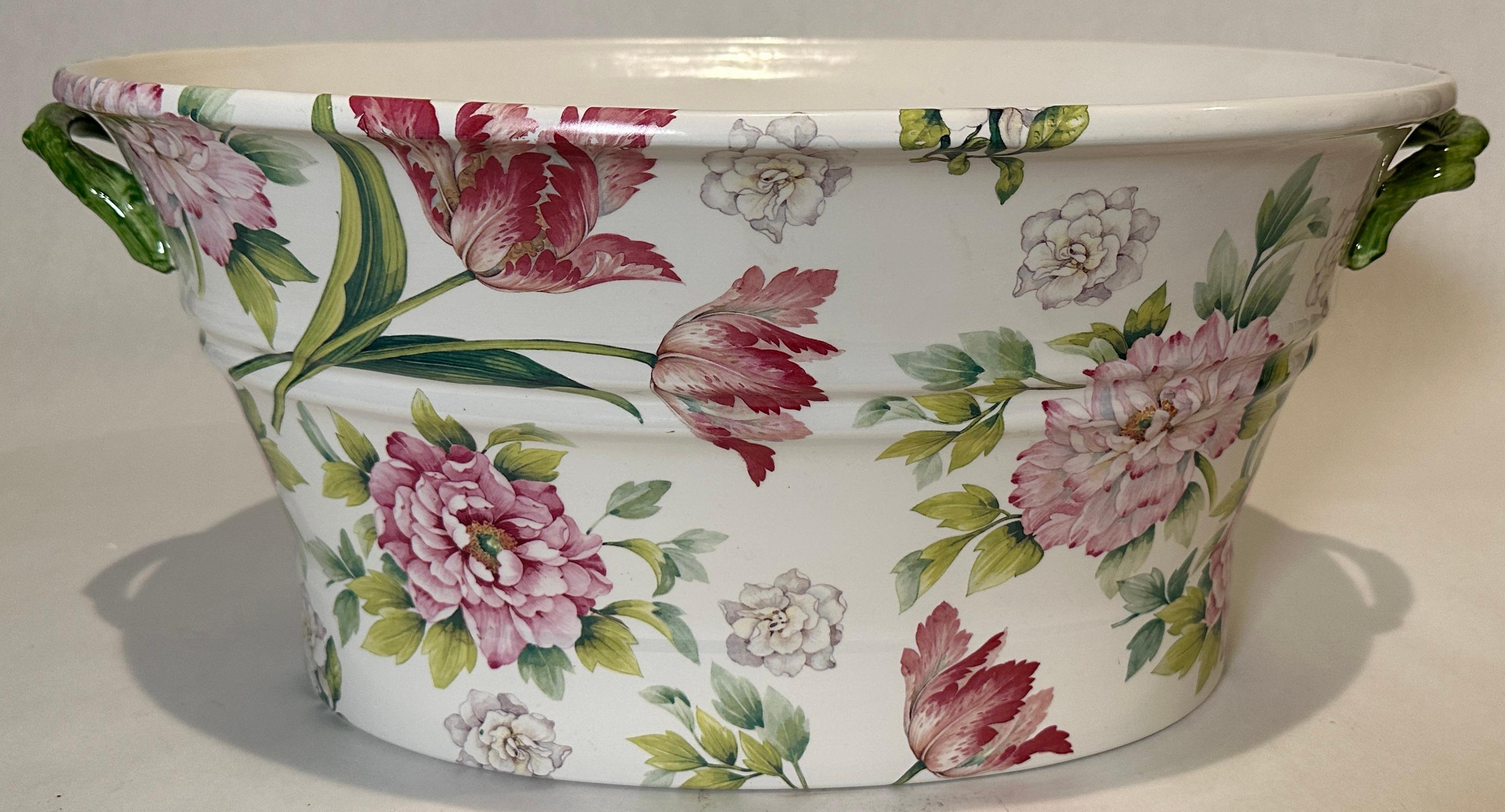 Italian Floral Painted Oval Planter In Good Condition For Sale In Norwood, NJ