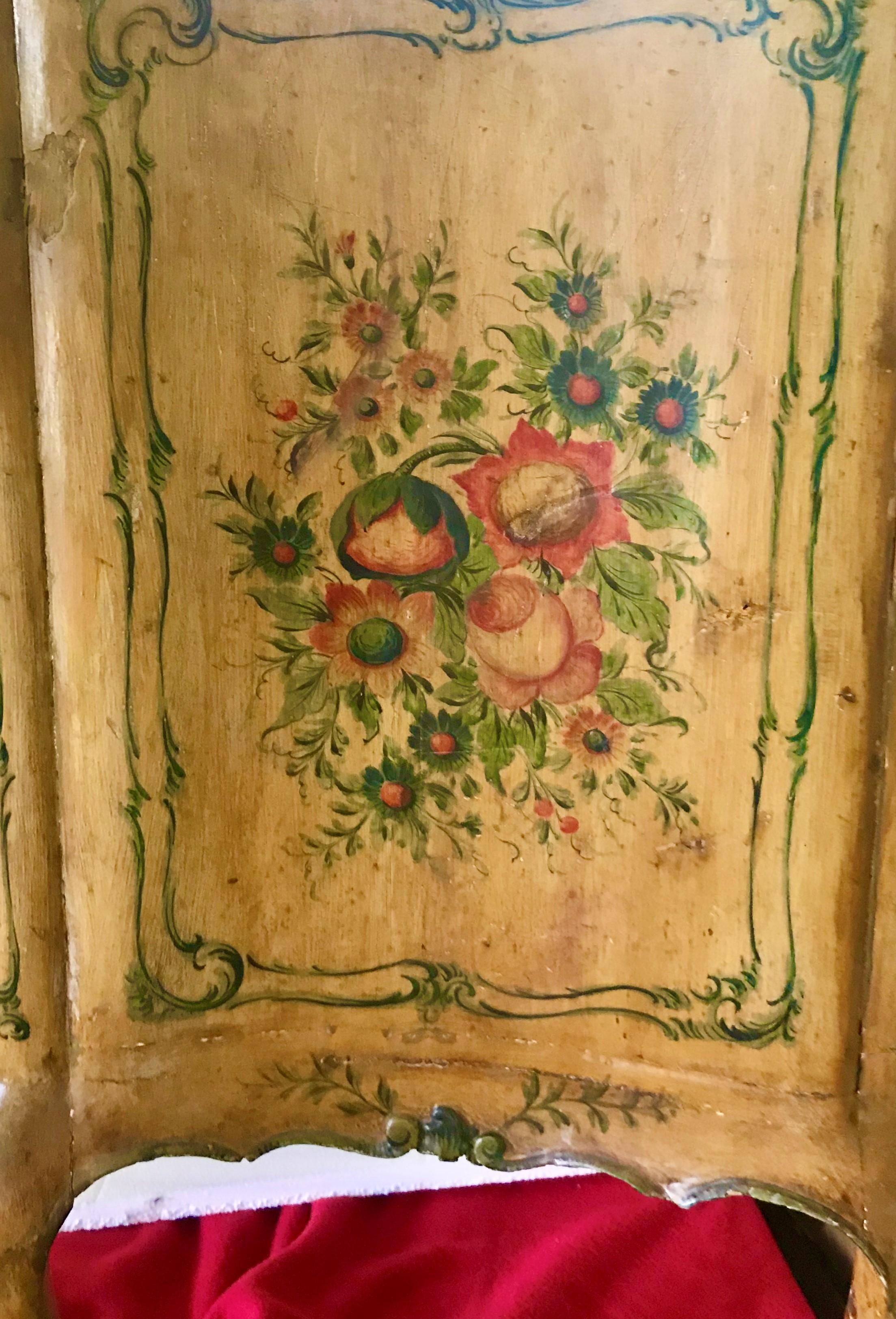 Italian Floral and Fruit Painted Serpentine Commode For Sale 1