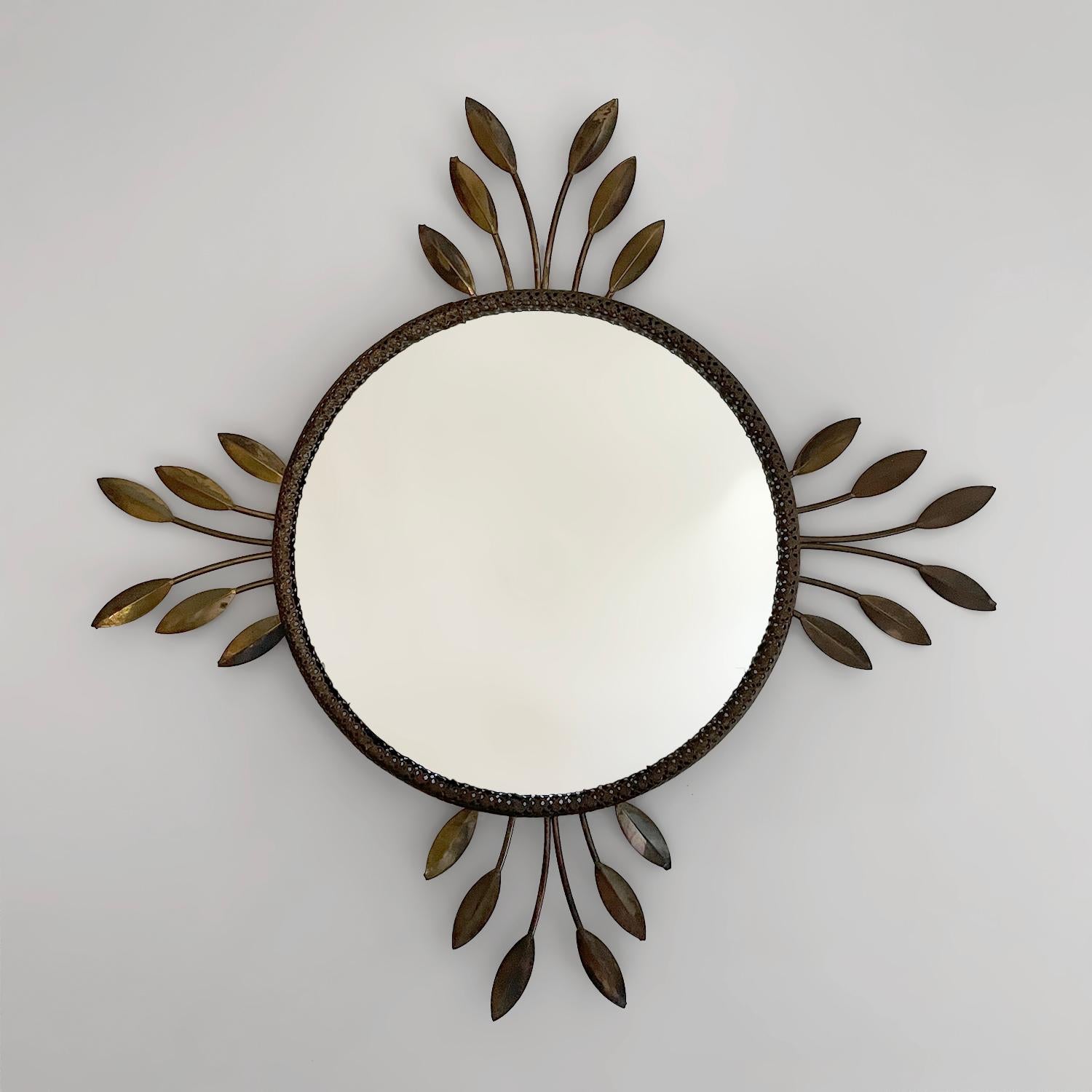 Italian Floral Sunburst Convex Mirror  In Good Condition For Sale In Los Angeles, CA