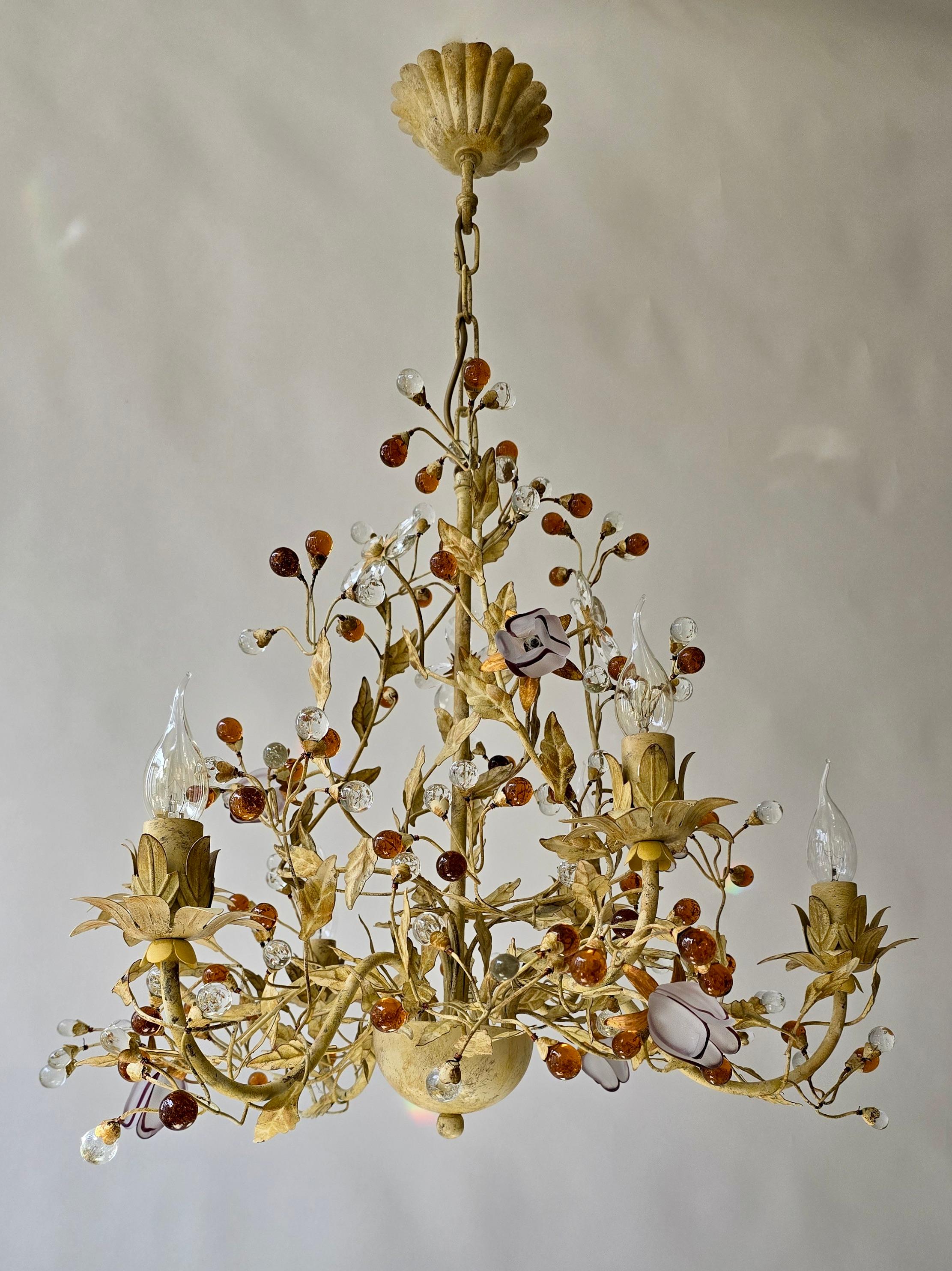 Italian Floral Tole Chandelier with Hand-Blown Glass Tulips, 20th Century For Sale 1