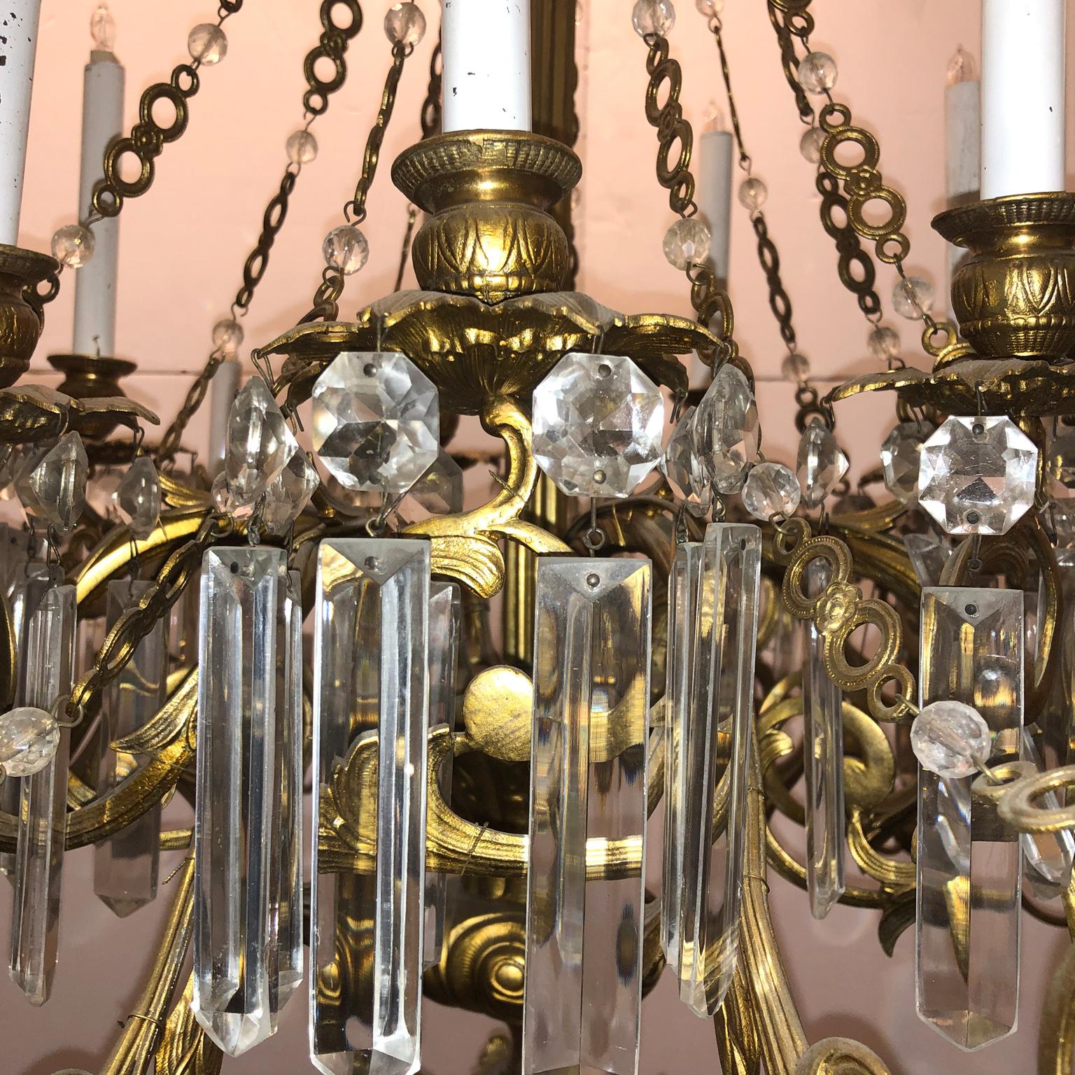 Italian Florence Capital Big Chandelier Gilded Bronze Cristall Pendent 16-Light For Sale 5