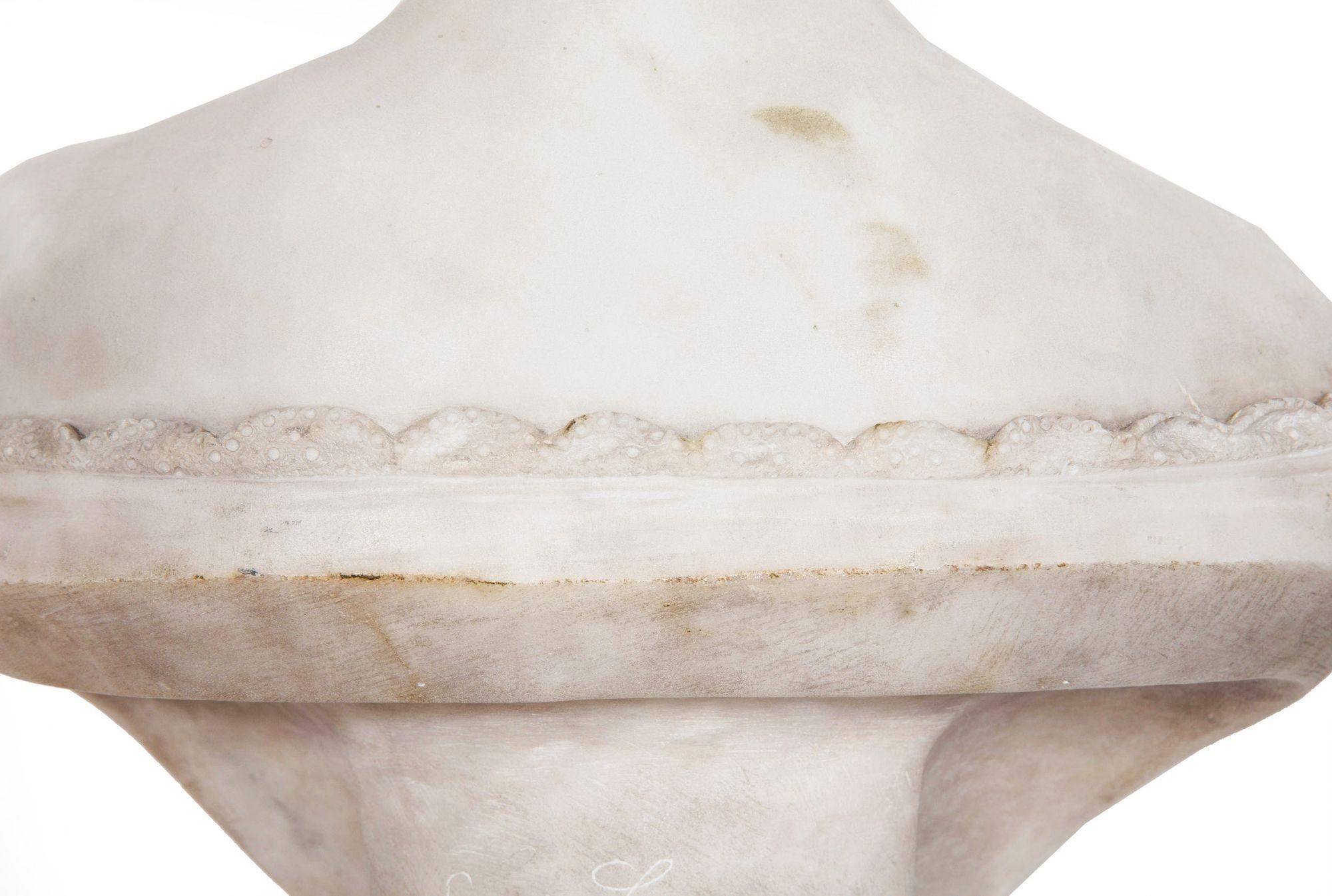 Italian Florentine Antique Marble Bust of a Woman by Galleria Lapini ca. 1899 10