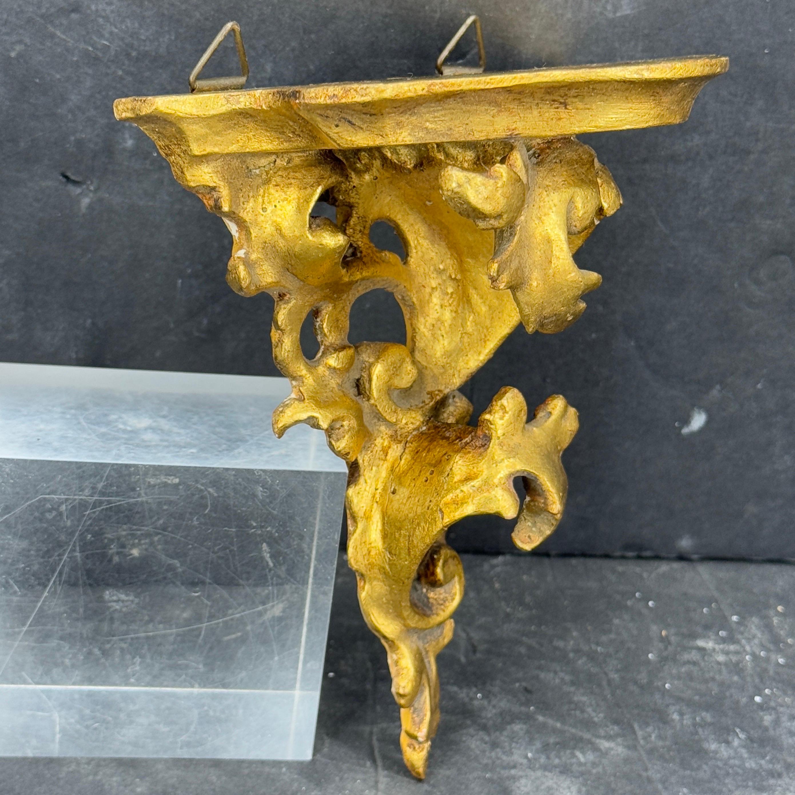 Rococo Italian Florentine Architectural Gilt Wall Shelf Bracket, circa 1950 For Sale