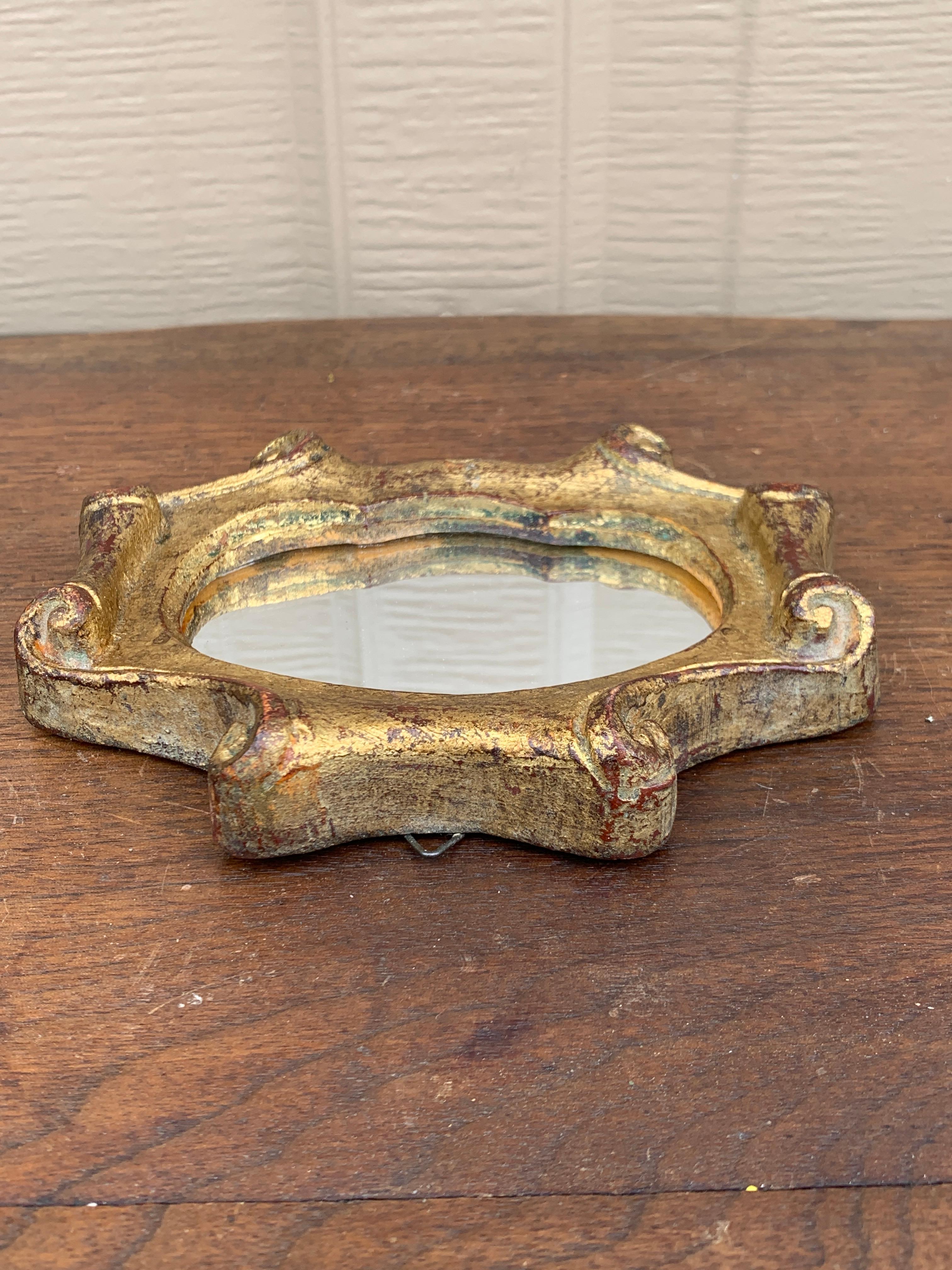 Miroir mural florentin baroque italien en bois doré en vente 5