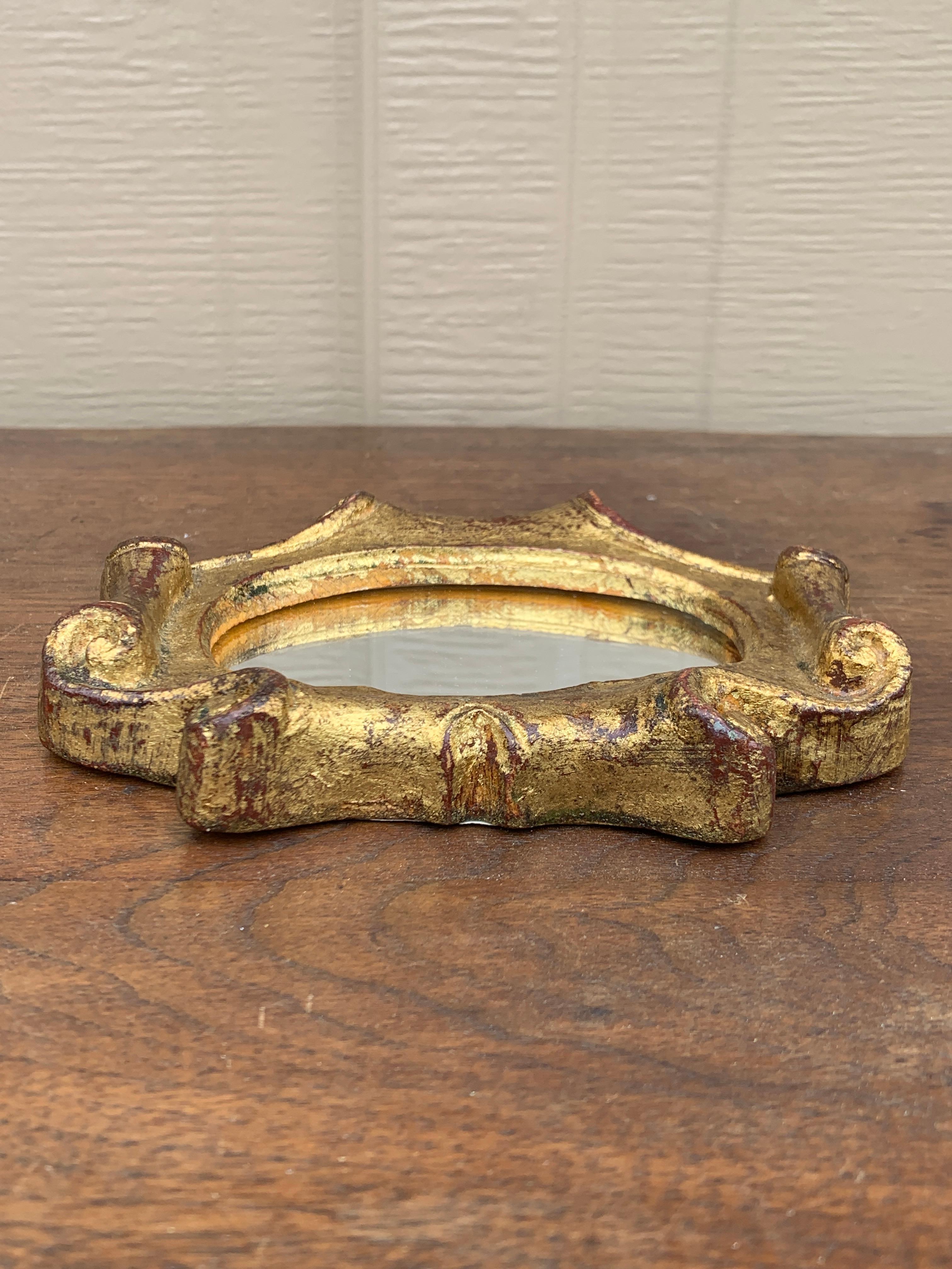 Miroir mural florentin baroque italien en bois doré en vente 3