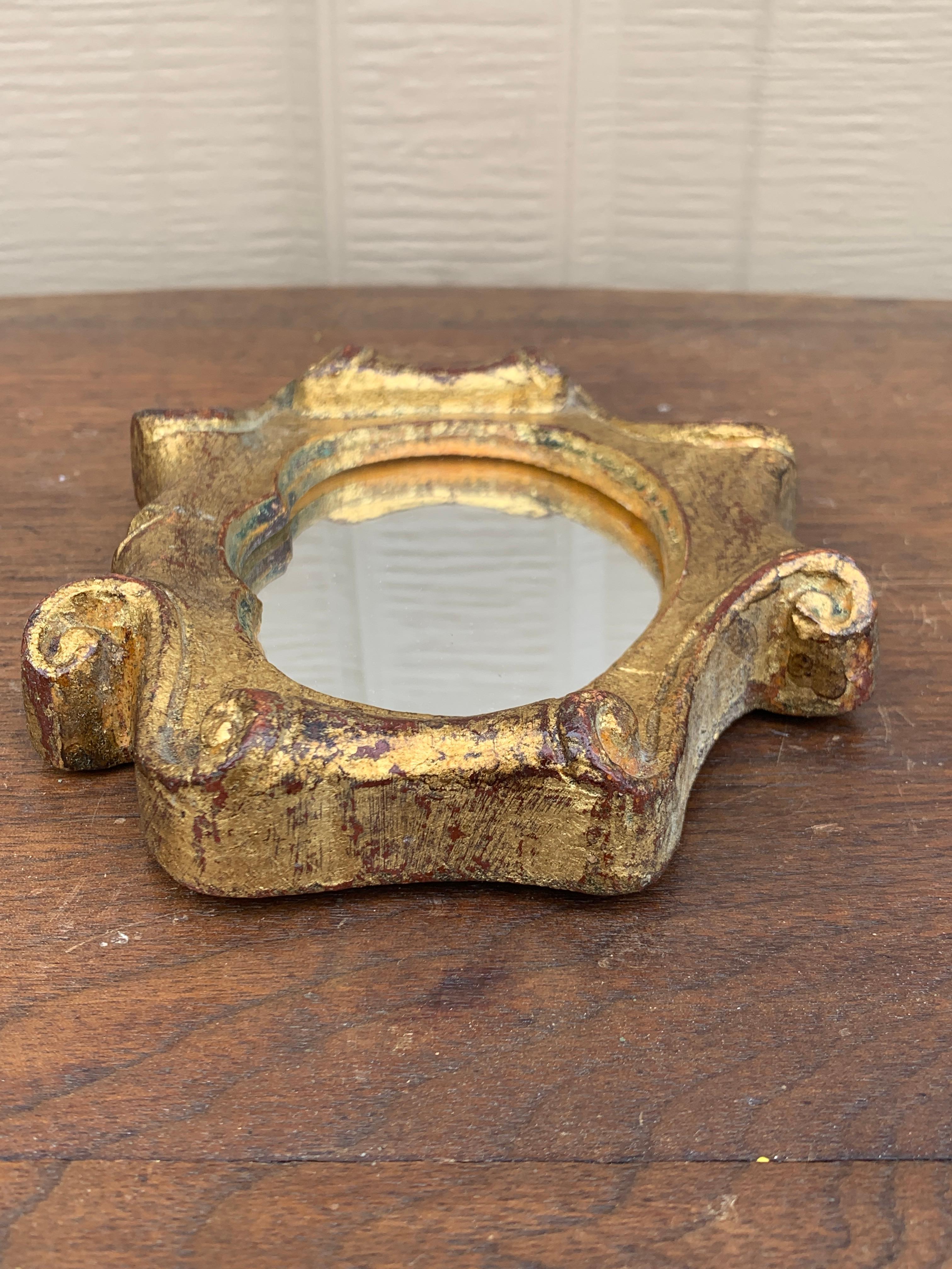Miroir mural florentin baroque italien en bois doré en vente 4
