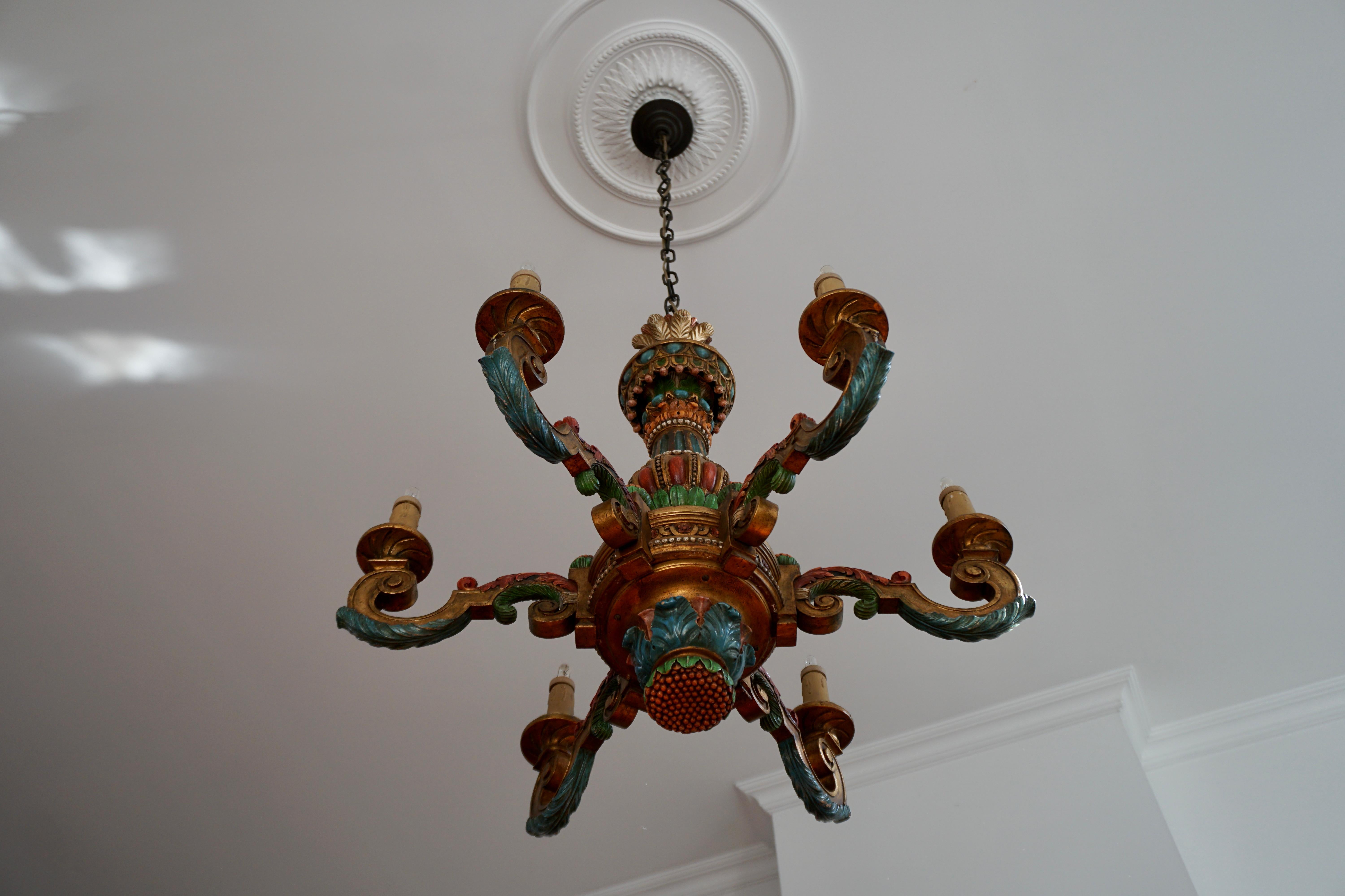 italian chandelier slang