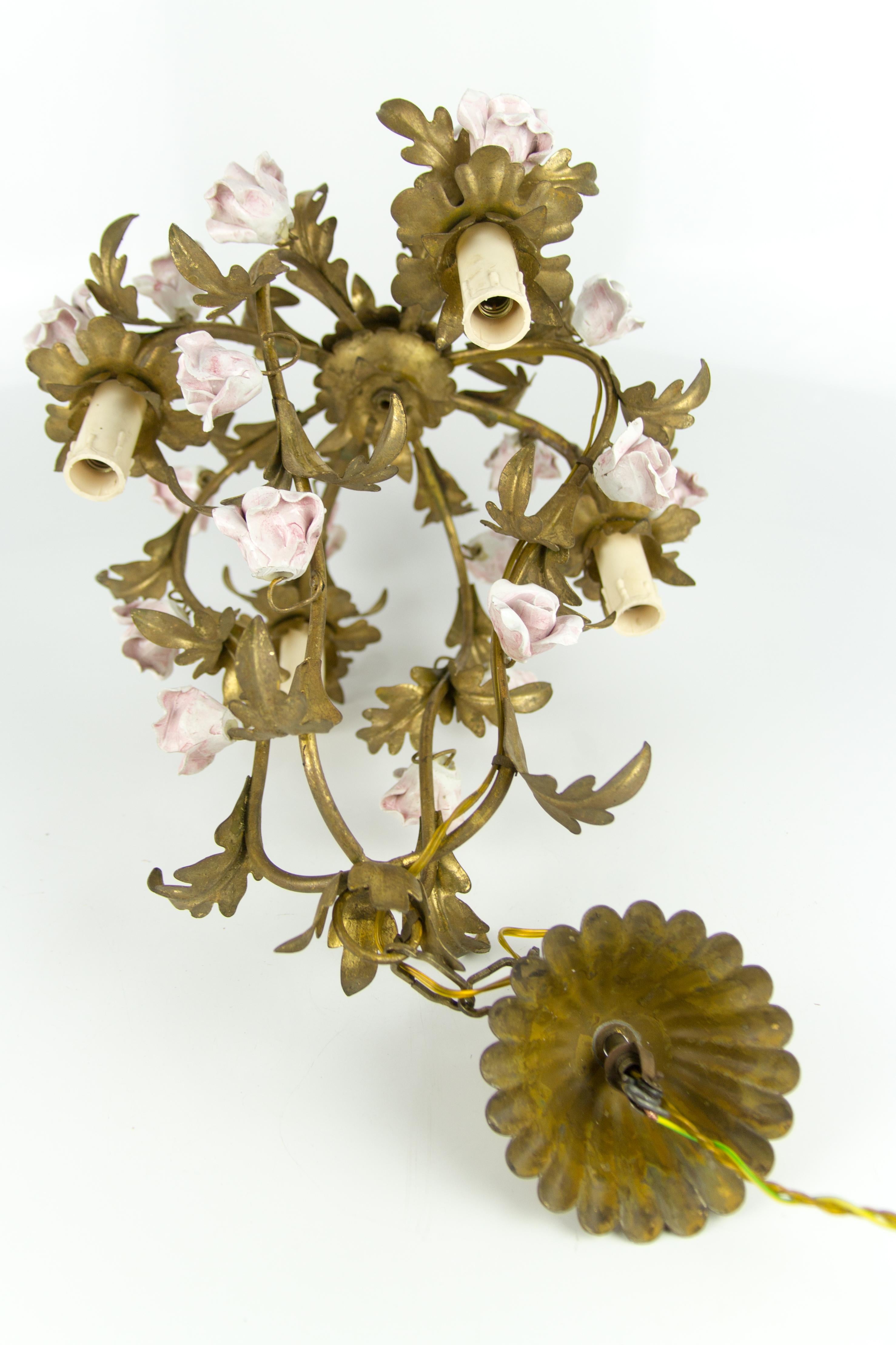 Italian Florentine Birdcage Gold Color Tôle Chandelier with Pink Ceramic Roses 12