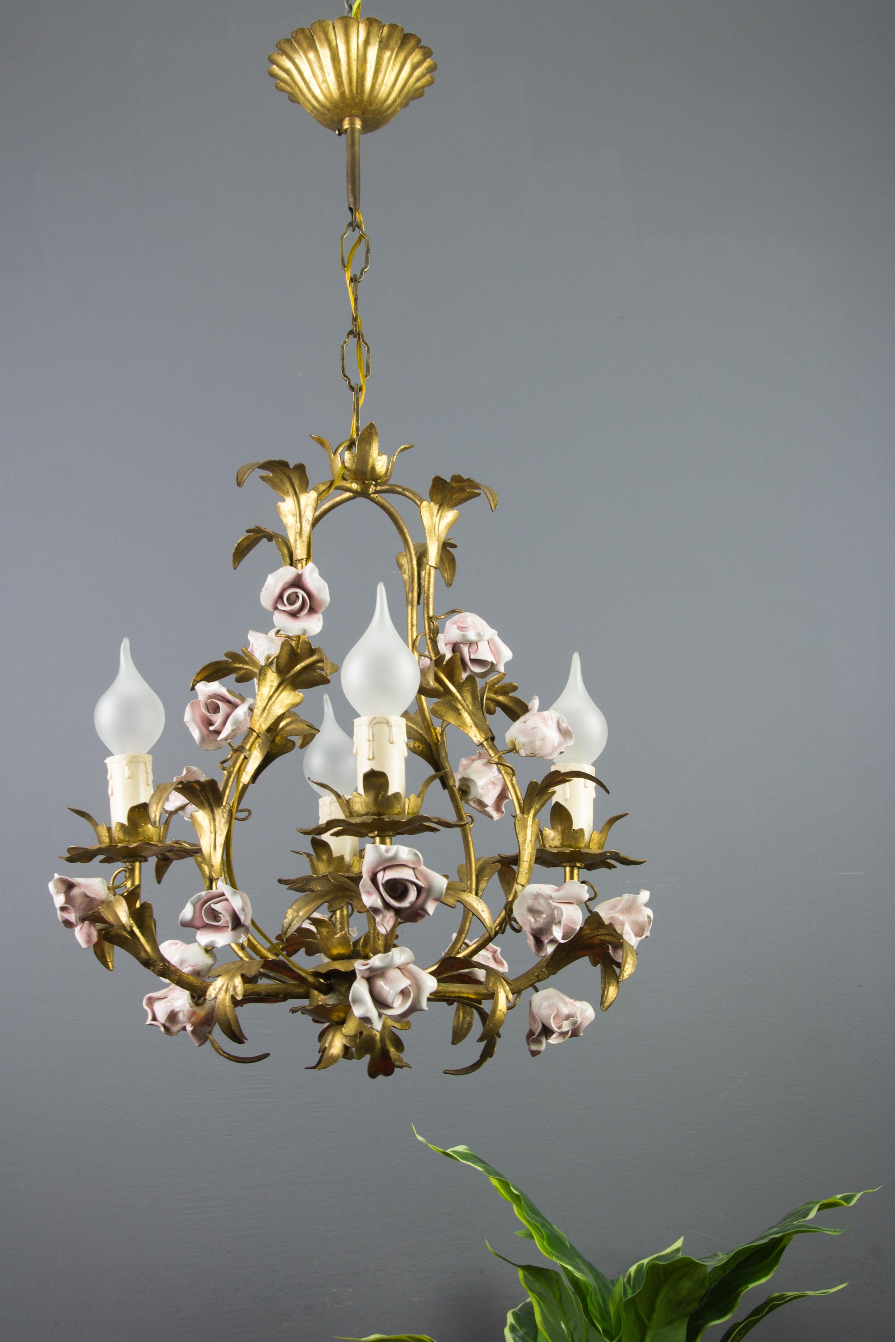 Hollywood Regency Italian Florentine Birdcage Gold Color Tôle Chandelier with Pink Ceramic Roses